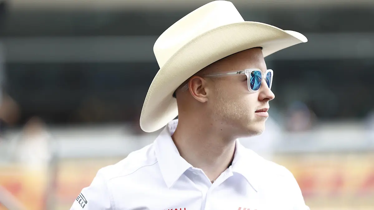Formula 1 2021: United States GP CIRCUIT OF THE AMERICAS, UNITED STATES OF AMERICA - OCTOBER 24: Nikita Mazepin, Haas F1 during the United States GP at Circuit of the Americas on Sunday October 24, 2021 in Austin, United States of America. Photo by Andy Hone / LAT Images Images PUBLICATIONxINxGERxSUIxAUTxHUNxONLY GP2117_172038_ONY9810