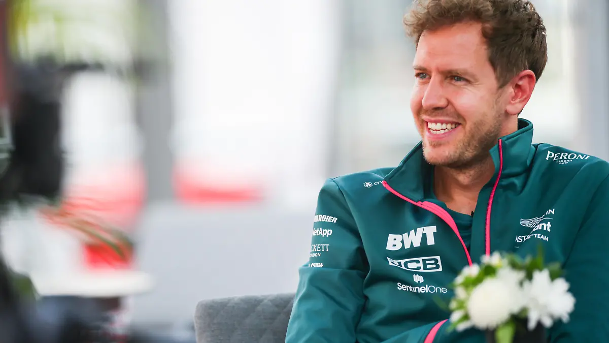 MEXICO CITY, MEXICO - NOVEMBER 04: Sebastian Vettel of Aston Martin and Germany during previews ahead of the F1 Grand Prix of Mexico at Autodromo Hermanos Rodriguez on November 04, 2021 in Mexico City, Mexico. (Photo by Peter Fox/Getty Images)