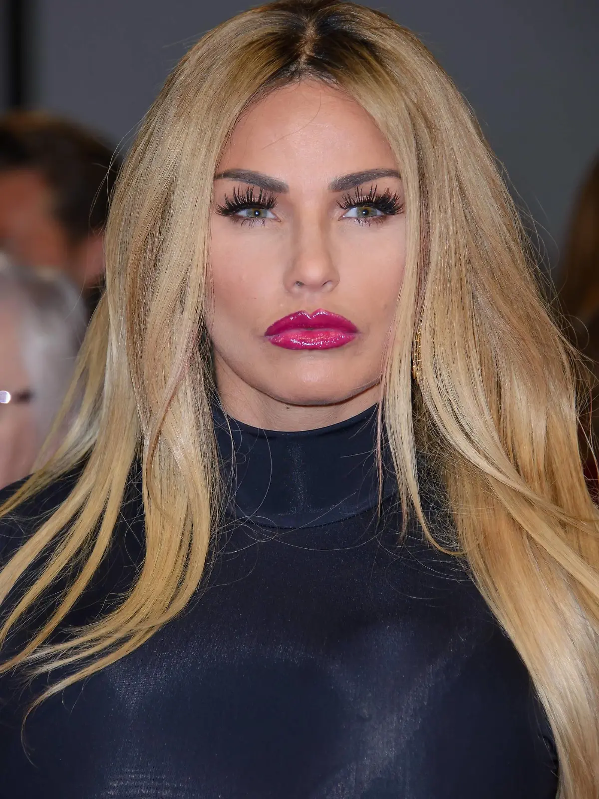 . 25/01/17. London, United Kingdom. Katie Price arrives at the National Television Awards 2017. O2 Arena. PUBLICATIONxINxGERxSUIxAUTxHUNxONLY xChrisxJosephx/xi-Imagesx IIM-14261-0188

25 01 17 London United Kingdom Katie Price arrives AT The National Television Awards 2017 O2 Arena PUBLICATIONxINxGERxSUIxAUTxHUNxONLY xChrisxJosephx Xi Imagesx iim  