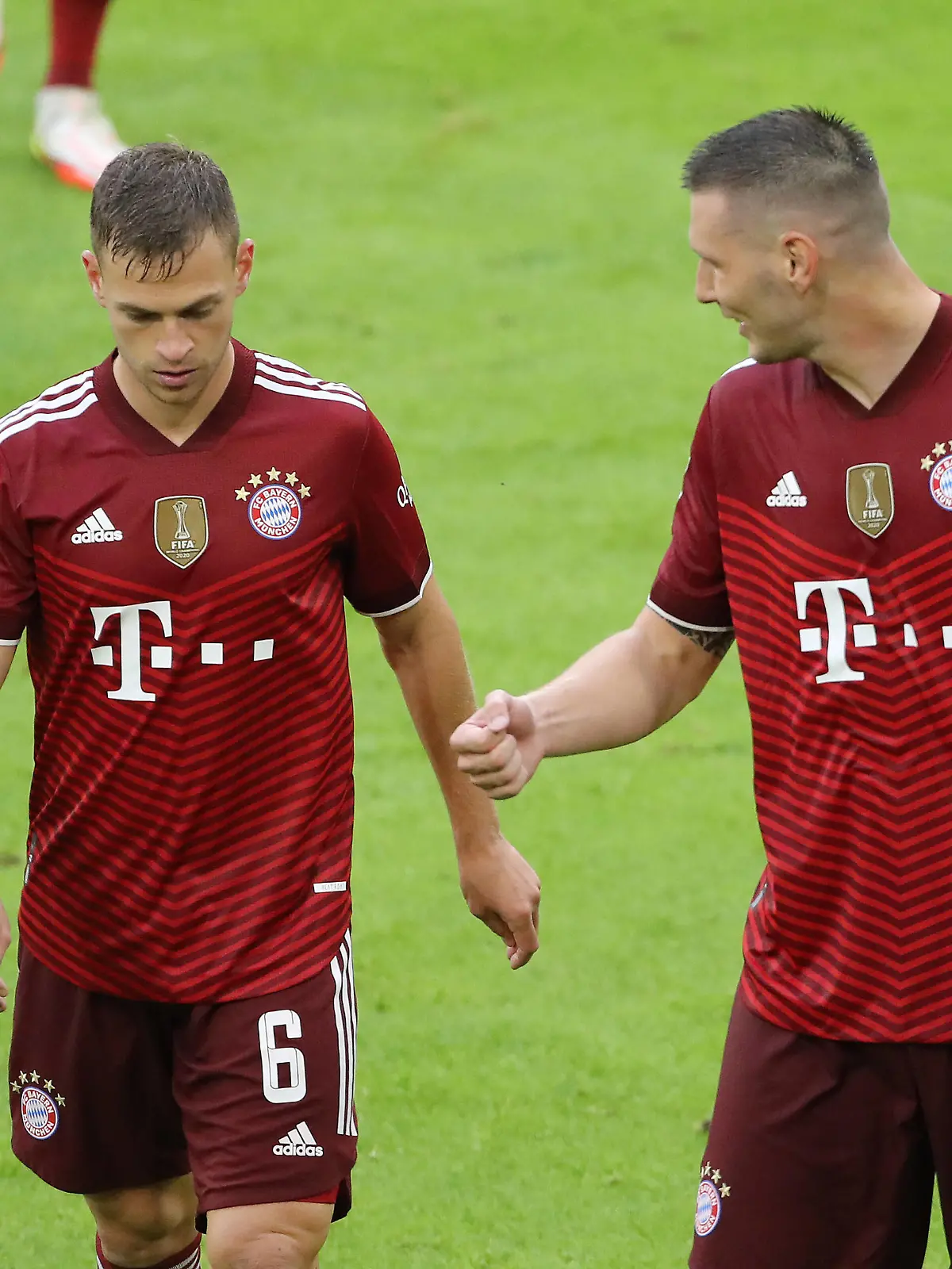  Bundesliga 3. Spieltag FC Bayern München - Hertha BSC Niklas Süle und Joshua Kimmich diskutieren München Bayern Allianz Arena *** Bundesliga 3 Matchday FC Bayern Munich Hertha BSC Niklas Süle and Joshua Kimmich discuss Munich Bayern Allianz Arena