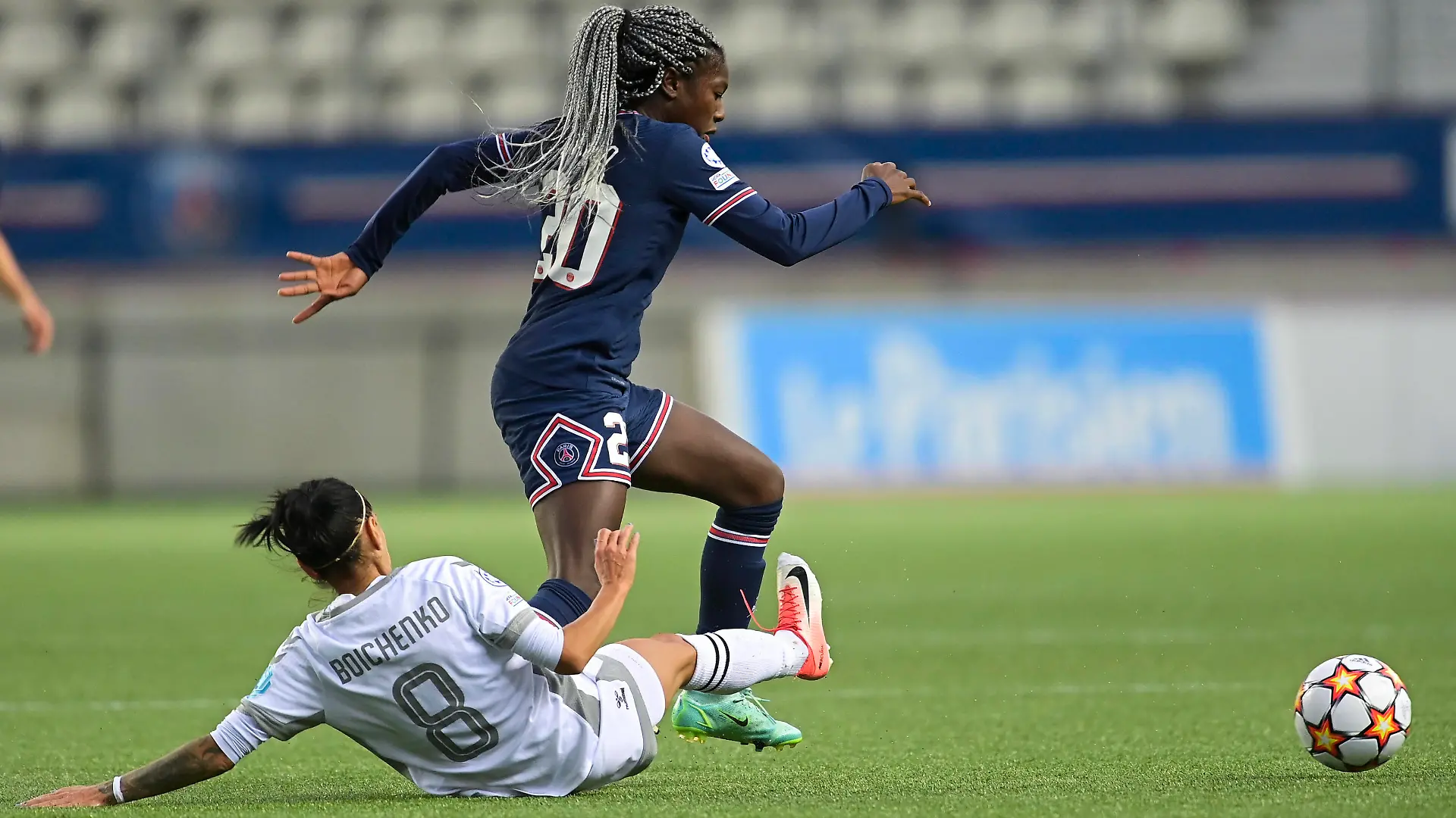 Aminata Diallo PSG vs Olha Boychenko WFC Kharkiv FOOTBALL : PSG vs WFC Kharkiv - UWCL - 13/10/2021 JBAutissier/Panoramic PUBLICATIONxNOTxINxFRAxITAxBEL