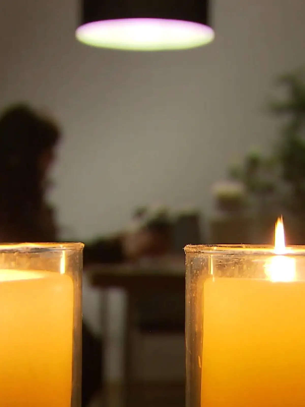 Sie möchte nicht ihren echten Namen nennen, ihre Aussagen dürfen wir im Beitrag nur nachsprechen: So groß ist Frauke Müllers (Namen von der Redaktion geändert) Angst vor Vorurteilen. Denn sie erzählt im RTL-Interview vom jahrelangen sexuellen Missbrauch durch ihren Vater und wie sie endlich Hilfe einforderte. Mehr zur ihrer erschütternden Geschichte gibt es im Video.