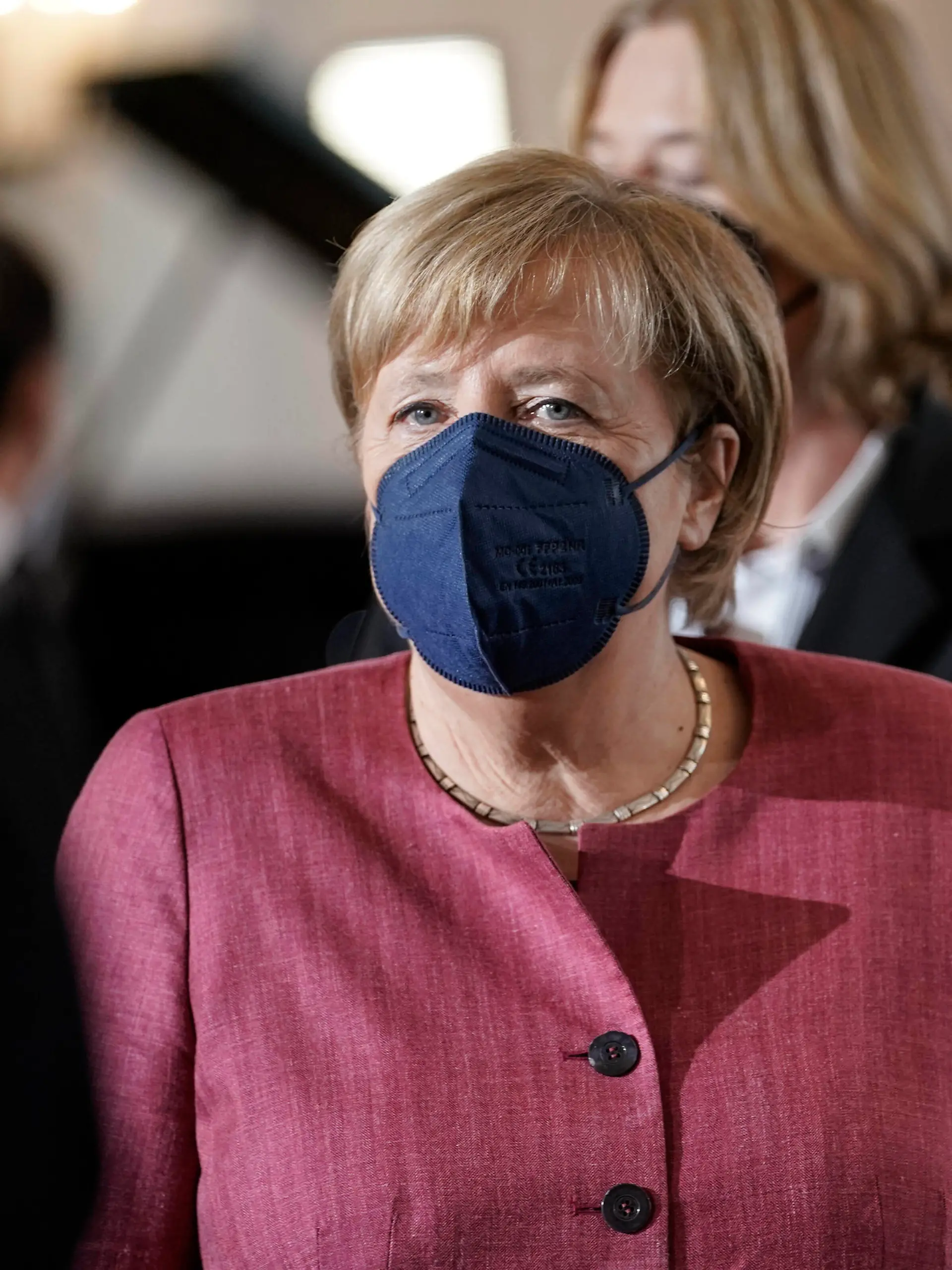  Gedenkveranstaltung 1918 1938 1989: Gedenken zum 9. November im Schloss Bellevue Aktuell, 09.11.2021, Berlin, geschaeftsfuehrende Bundeskanzlerin Dr. Angela Merkel bei der Gedenkveranstlatung 1918 1938 1989: Gedenken zum 9. November A17 im Schloss Bellevue. Zum Gedaechtnis der Pogrome von 1938 fuer die Verfolgung und Vernichtung der Juden im Nationalsozialismus, Jahrestag der Ausrufung der Republik 1918 und des Mauerfalls 1989. Berlin Berlin Deutschland *** Commemoration 1918 1938 1989 Commemoration of 9 November in Bellevue Palace Current, 09 11 2021, Berlin, Managing Chancellor Dr Angela Merkel at the commemoration 1918 1938 1989 Commemoration of 9 November A17 in Bellevue Palace To commemorate the pogroms of