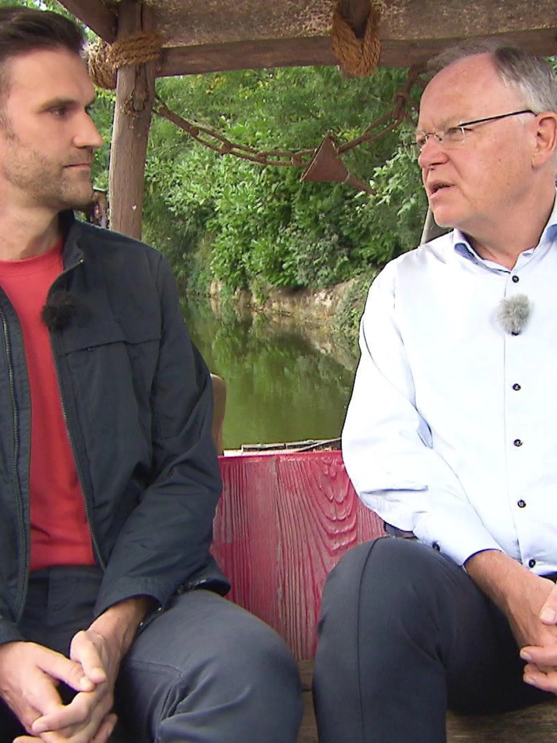 Ministerpräsident Stephan Weil im RTL Nord-Sommerinterview mit Moderator Alexander Gurgel.