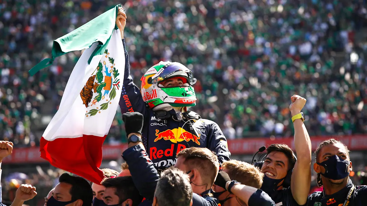 11 Sergio Perez MEX, Red Bull Racing, F1 Grand Prix of Mexico at Autodromo Hermanos Rodriguez on November 7, 2021 in Mexico City, Mexico. Photo by HOCH ZWEI Mexico City Mexico *** 11 Sergio Perez MEX, Red Bull Racing , F1 Grand Prix of Mexico at Autodromo Hermanos Rodriguez on November 7, 2021 in Mexico City, Mexico Photo by HOCH ZWEI Mexico City Mexico