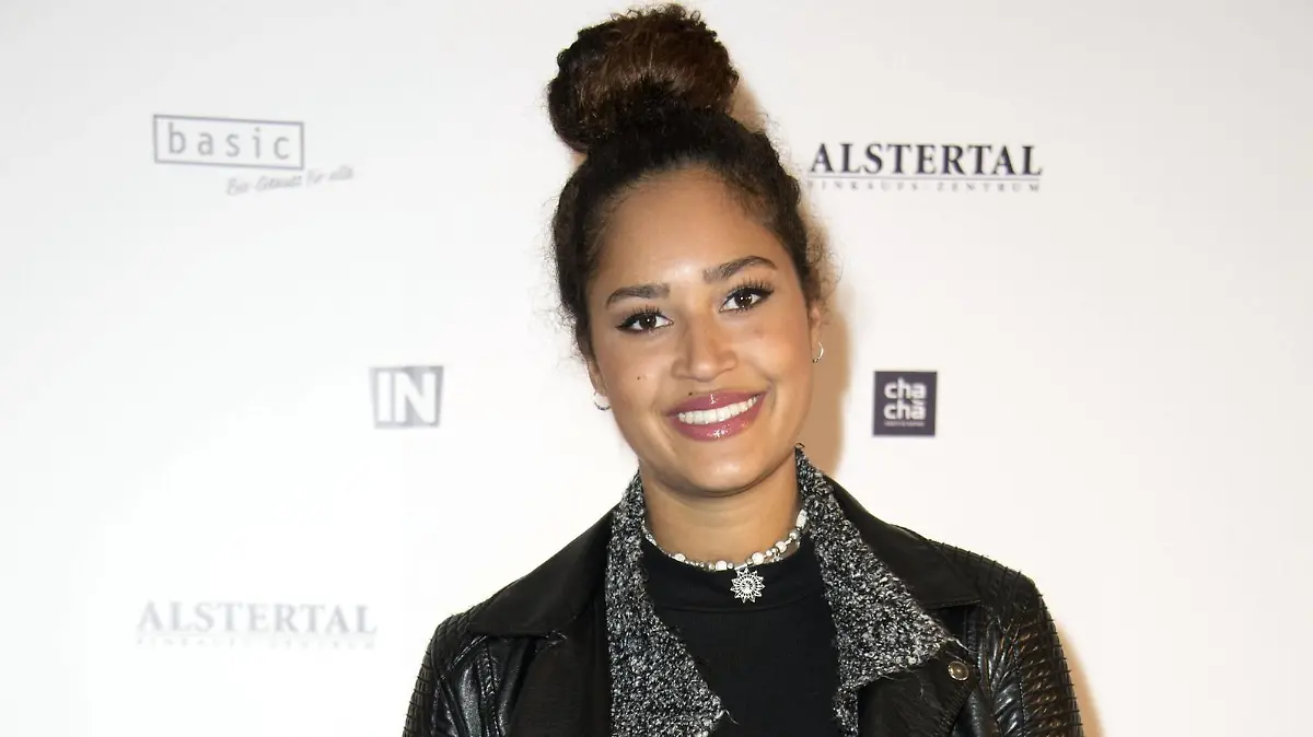 Lovelyn Enebechi bei der Late Night Shopping Party im Alstertal Einkaufs-Zentrum. Hamburg, 07.10.2016 Foto:xFredericx/xFuturexImage
Lovelyn Enebechi at the Late Night Shopping Party in Alstertal Purchasing Center Hamburg 07 10 2016 Photo xFredericx xFuturexImage