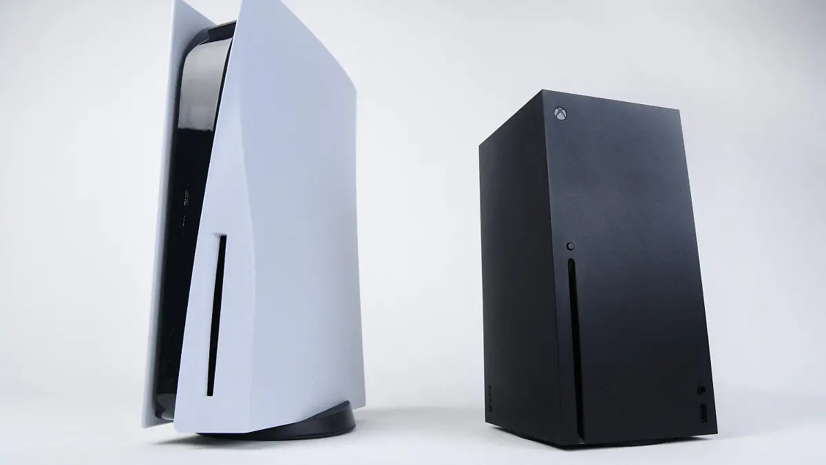 The recently released Sony Playstation 5, left, and the Microsoft Xbox Series X, photographed in Walnut Creek, California, on Oct. 29, 2020. (Jose Carlos Fajardo/Bay Area News Group/TNS/ABACAPRESS.COM - NO FILM, NO VIDEO, NO TV, NO DOCUMENTARY