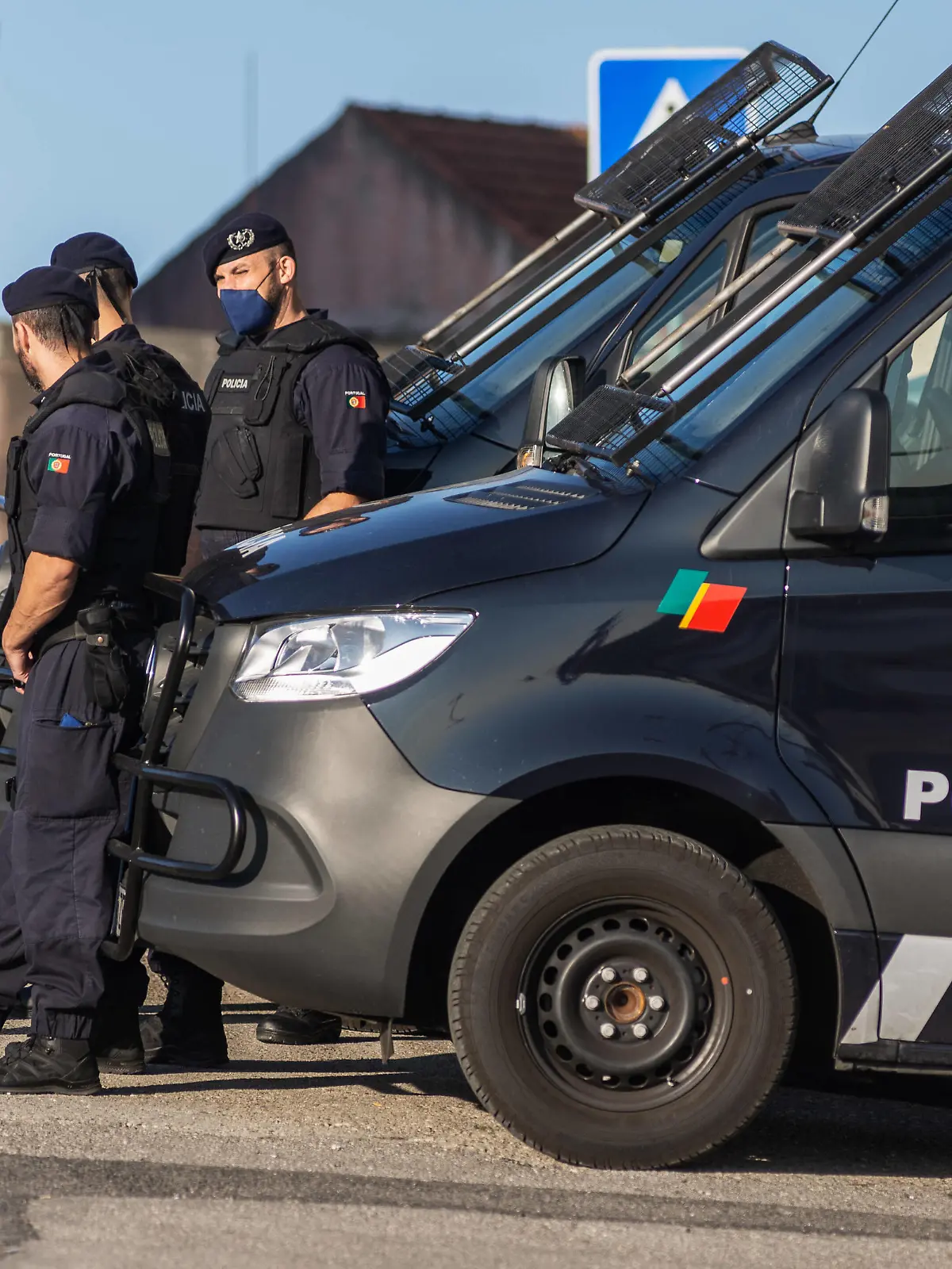 Portugal, Hells Angels Prozess in Camarate  Hells Angels Judgment Session Camarate, 10/19/2021 - Hells Angels judgment session Case: 12/17.5JBLSB. Espaco Multiusos de Camarate, located at Rua Jos Francisco Raposo, 1, Camarate. Elevated police apparatus. PUBLICATIONxINxGERxSUIxAUTxONLY Andr xLuisxAlves