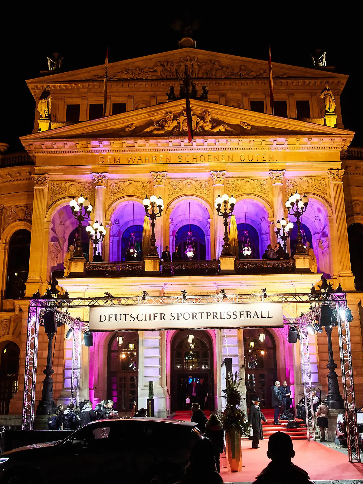 Atmosphäre beim 38. Deutschen SportpresseBall in der Alten Oper in Frankfurt am Main. *** Atmosphere at the 38 German Sports Press Ball at the Alte Oper in Frankfurt am Main Copyright: xEventpressxGolejewskix