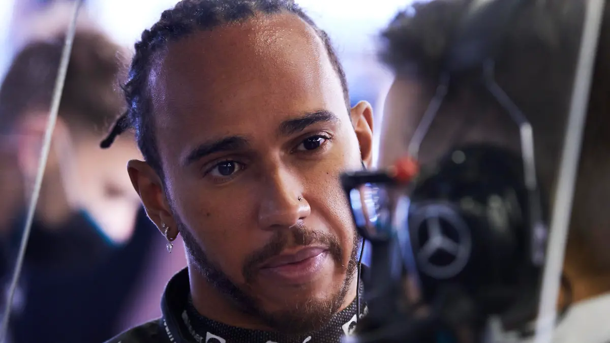 Formula 1 2021: Mexican GP AUTODROMO HERMANOS RODRIGUEZ, MEXICO - NOVEMBER 06: Sir Lewis Hamilton, Mercedes during the Mexican GP at Autodromo Hermanos Rodriguez on Saturday November 06, 2021 in Mexico City, Mexico. Photo by Steve Etherington / LAT Images Images PUBLICATIONxINxGERxSUIxAUTxHUNxONLY GP2118_170840SNE42766