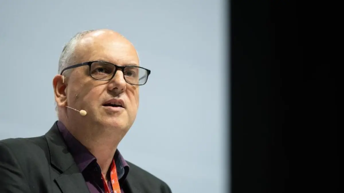 Mohssen Assanimoghaddam