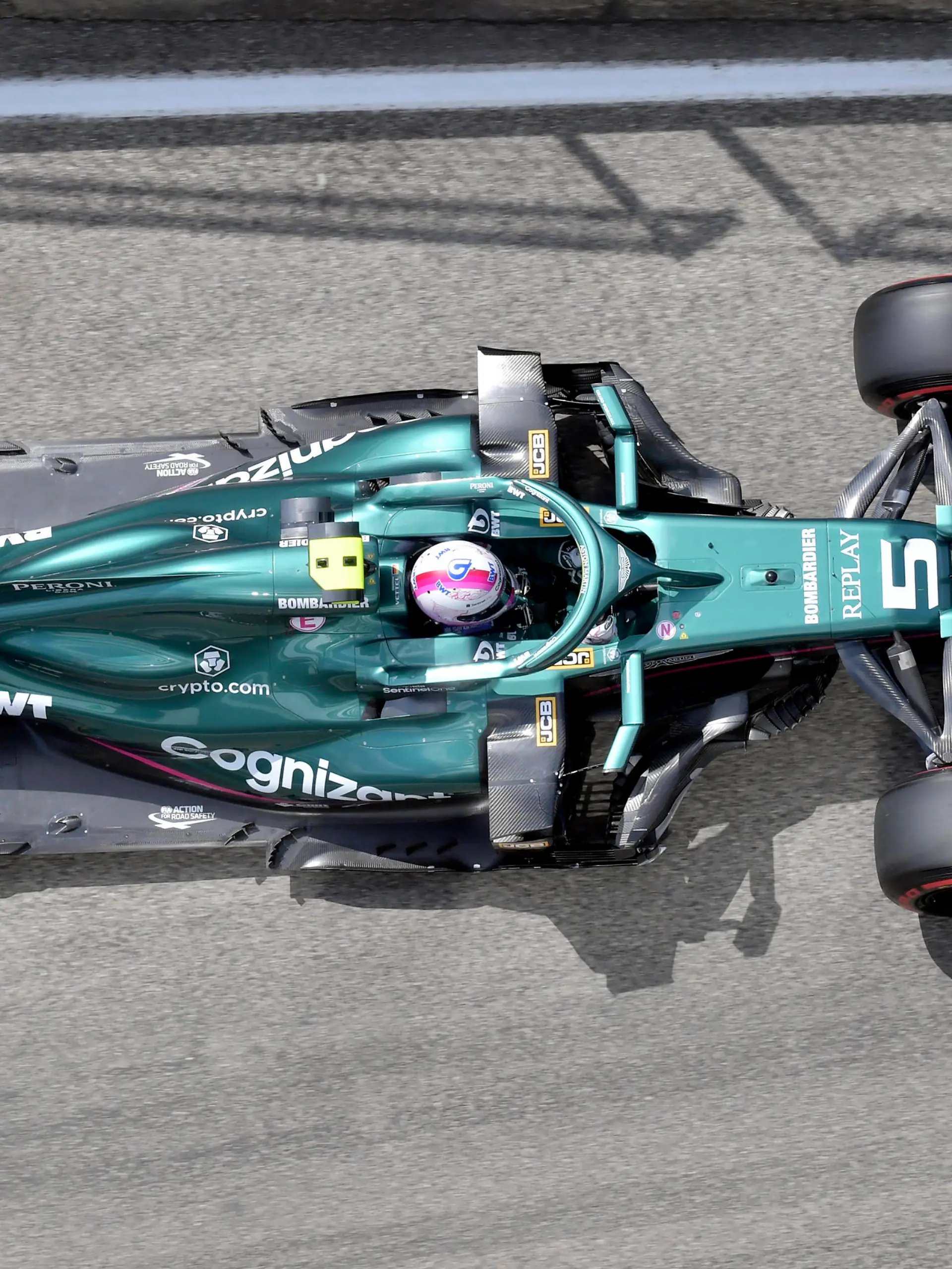  VETTEL Sebastian Aston Martin F1 Team FIA Formel 1 Saison 2021 in Imola am 17. 04. 2021 in Imola *** VETTEL Sebastian Aston Martin F1 Team FIA Formula 1 Season 2021 at Imola on 17 04 2021 at Imola