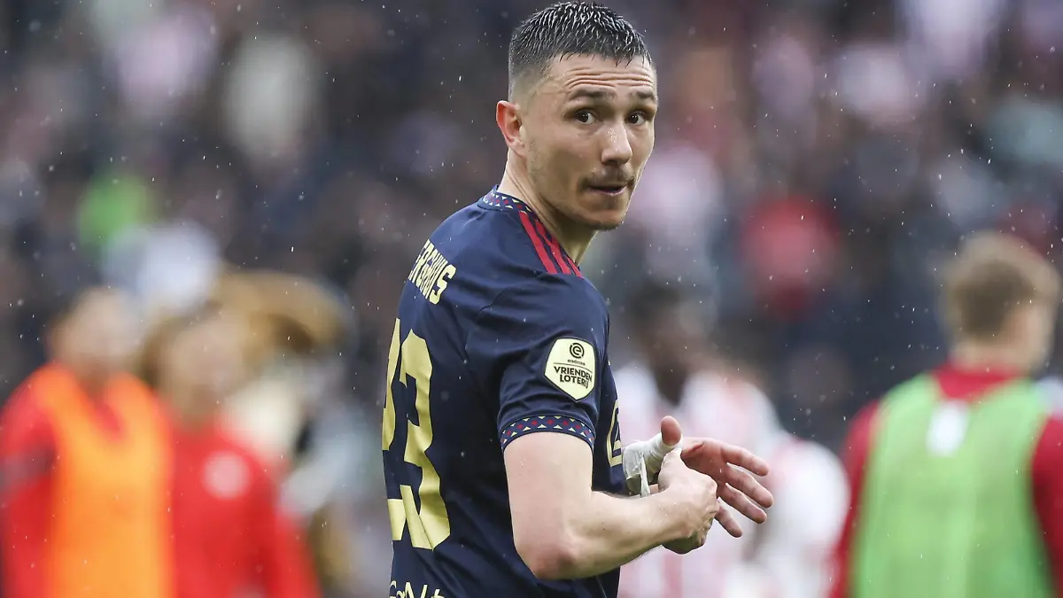 EINDHOVEN, 23-04-2023, Philips Stadion, Stadium of PSV. Dutch Eredivisie season 2022-2023. PSV - Ajax. Ajax player Steven Berghuis dejected PSV - Ajax PUBLICATIONxNOTxINxNED x20663676x Copyright: