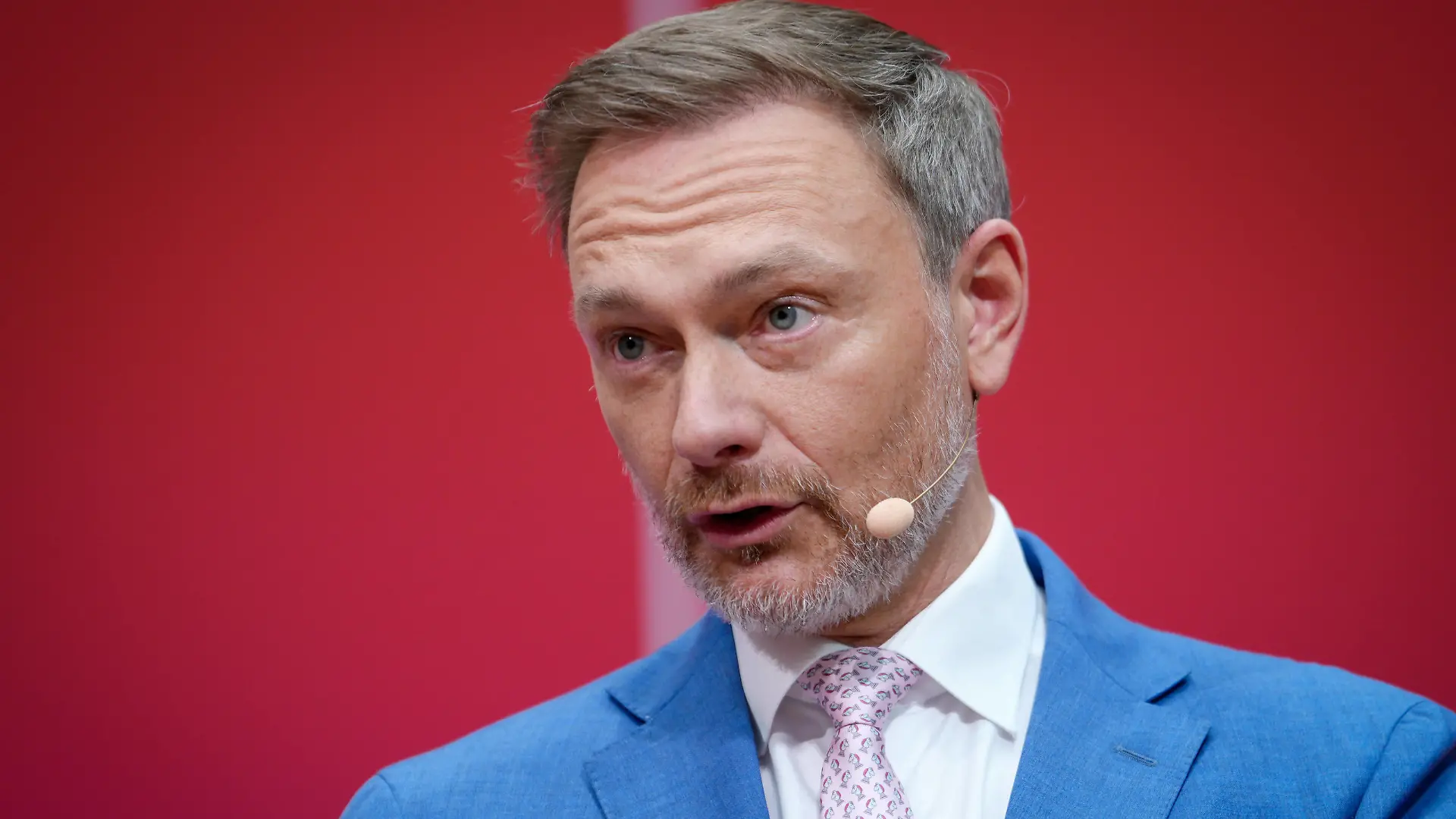 24. Deutschen Eigenkapitaltag Bundesfinanzminister Christian Lindner bei seiner Rede zum Thema In die Zukunft investieren - privates Kapital mobilisieren im Rahmen des 24. Deutschen Eigenkapitaltag in der Hauptstadtrepraesentanz der Deutschen Telekom, Berlin , 25.05.2023 Berlin Berlin Deutschland *** 24 German Equity Day Federal Minister of Finance Christian Lindner during his speech on the topic Investing in the future mobilizing private capital as part of the 24 German Equity Day at Deutsche Telekoms Capital Representative Office, Berlin , 25 05 2023 Berlin Berlin Germany