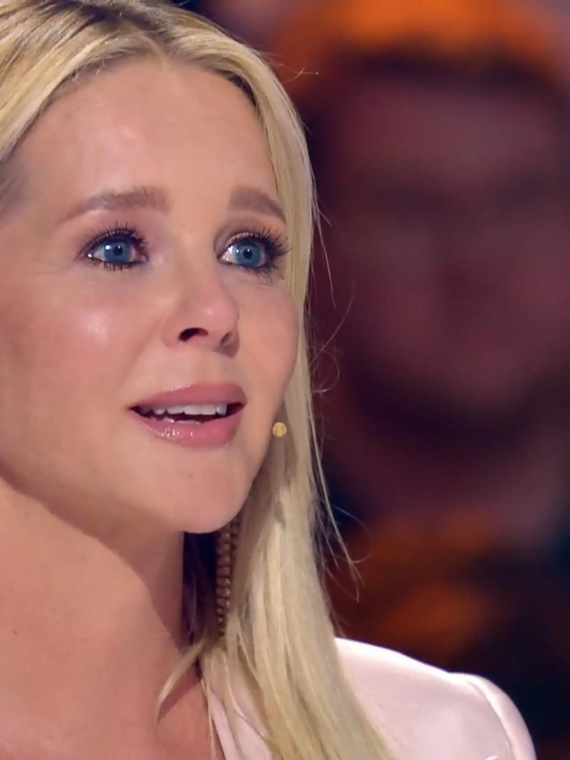 Chantal Janzen kann ihre Tränen nach dem Stunt nicht zurückhalten. Daniels Geschichte nimmt sie sehr mit.