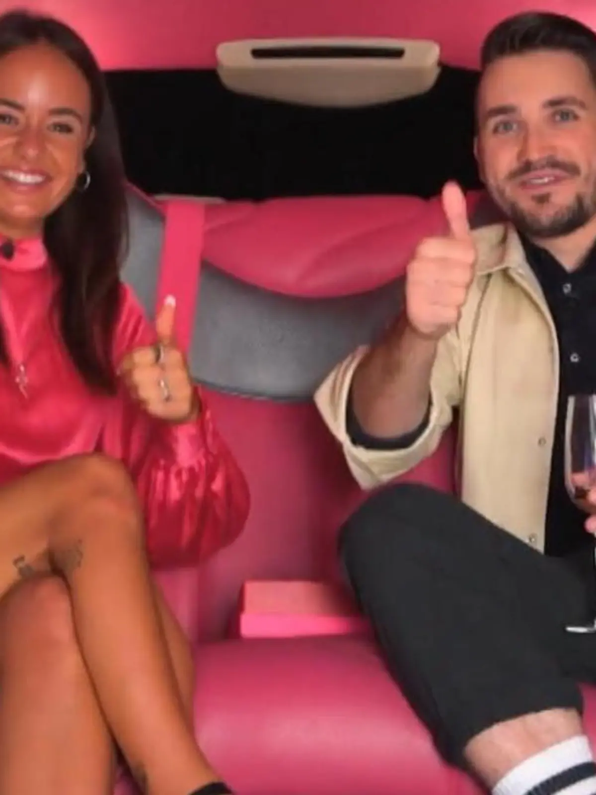 "Take Me Out"-Kandidat Chris hat mit Single-Lady Utze in der Limousine mächtig Spaß