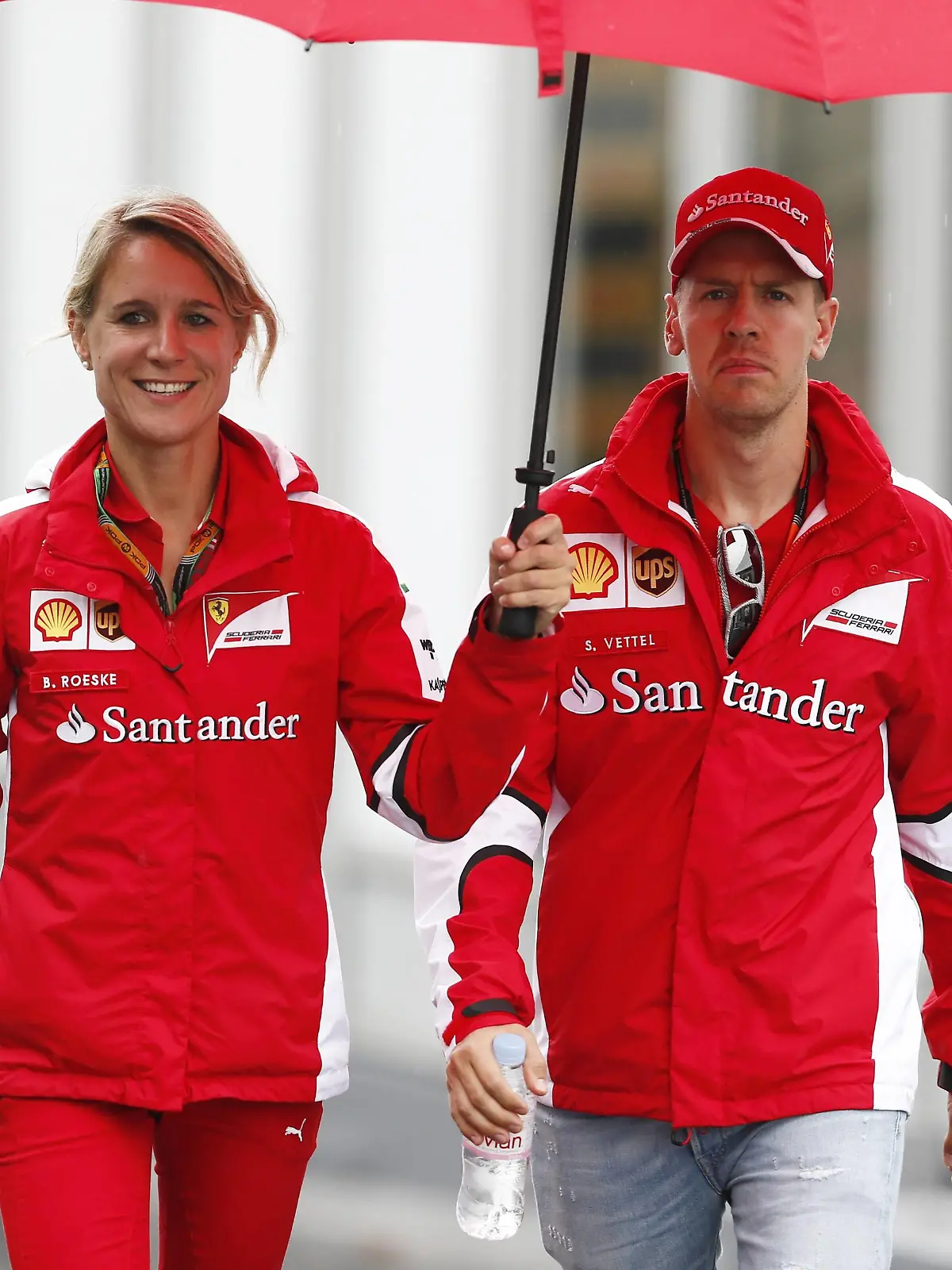 Motorsports: FIA Formula One World Championship WM Weltmeisterschaft 2015, Grand Prix of Japan, Britta Roeske (GER, Scuderia Ferrari), 5 Sebastian Vettel (GER, Scuderia Ferrari), xHOCHxZWEIx

Motorsports FIA Formula One World Championship World Cup World Cup 2015 Grand Prix of Japan Britta Roeske ger Scuderia Ferrari 5 Sebastian Vettel ger Scuderia Ferrari xHOCHxZWEIx