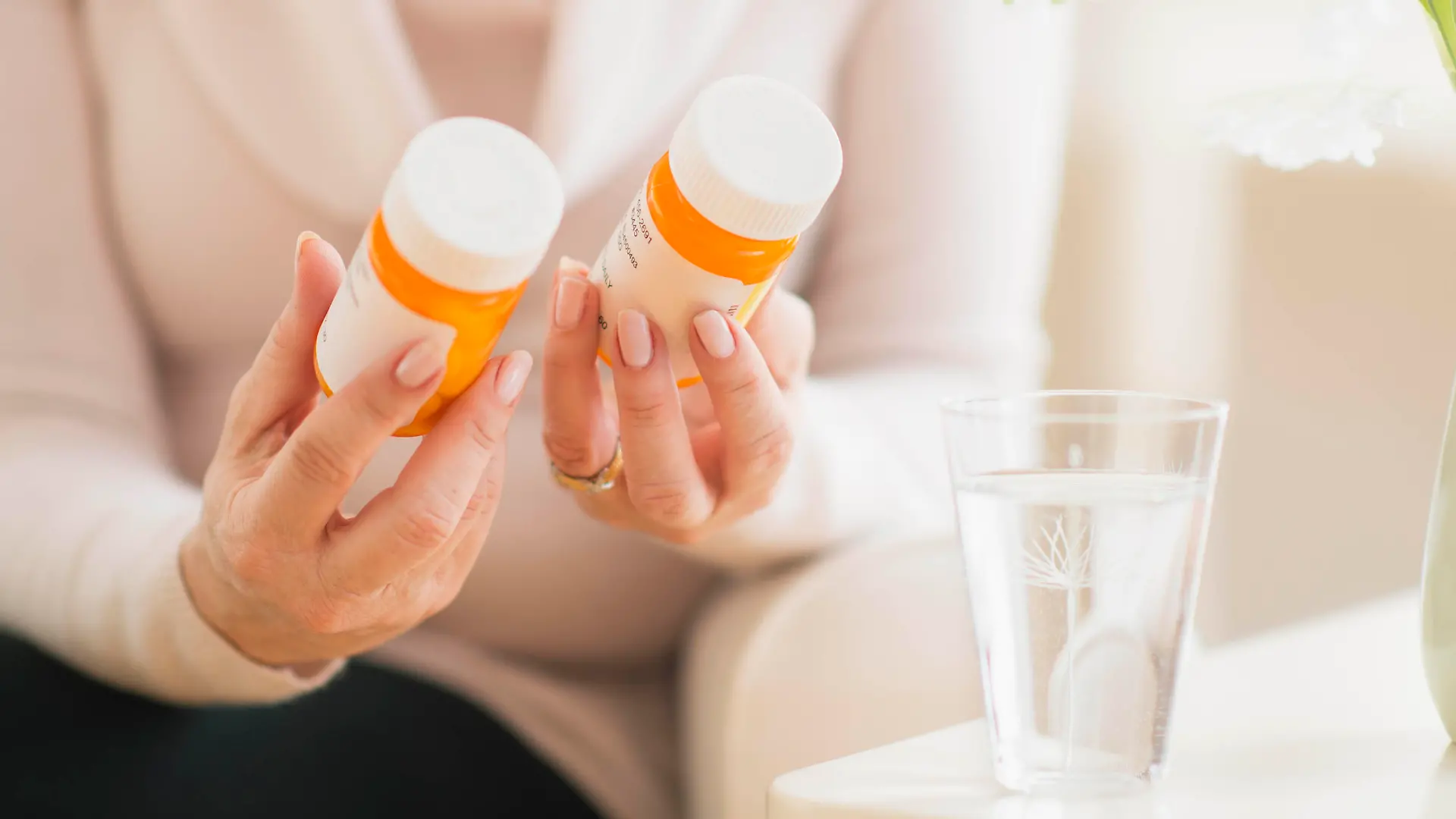 Tabletten besser nicht mit Sprudel einnehmen Viele Getränke führen zu Wechselwirkungen mit Pillen