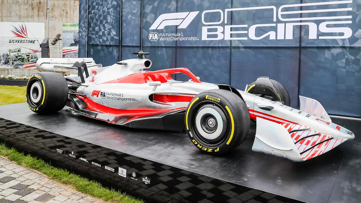 Reveal of the prototype for the 2022 F1 season, F1 Grand Prix of Great Britain at Silverstone Circuit on July 15, 2021 in Silverstone, United Kingdom. Photo by HOCH ZWEI Silverstone United Kingdom *** Reveal of the prototype for the 2022 F1 season, F1 Grand Prix of Great Britain at Silverstone Circuit on July 15, 2021 in Silverstone, United Kingdom Photo by HOCH ZWEI Silverstone United Kingdom 