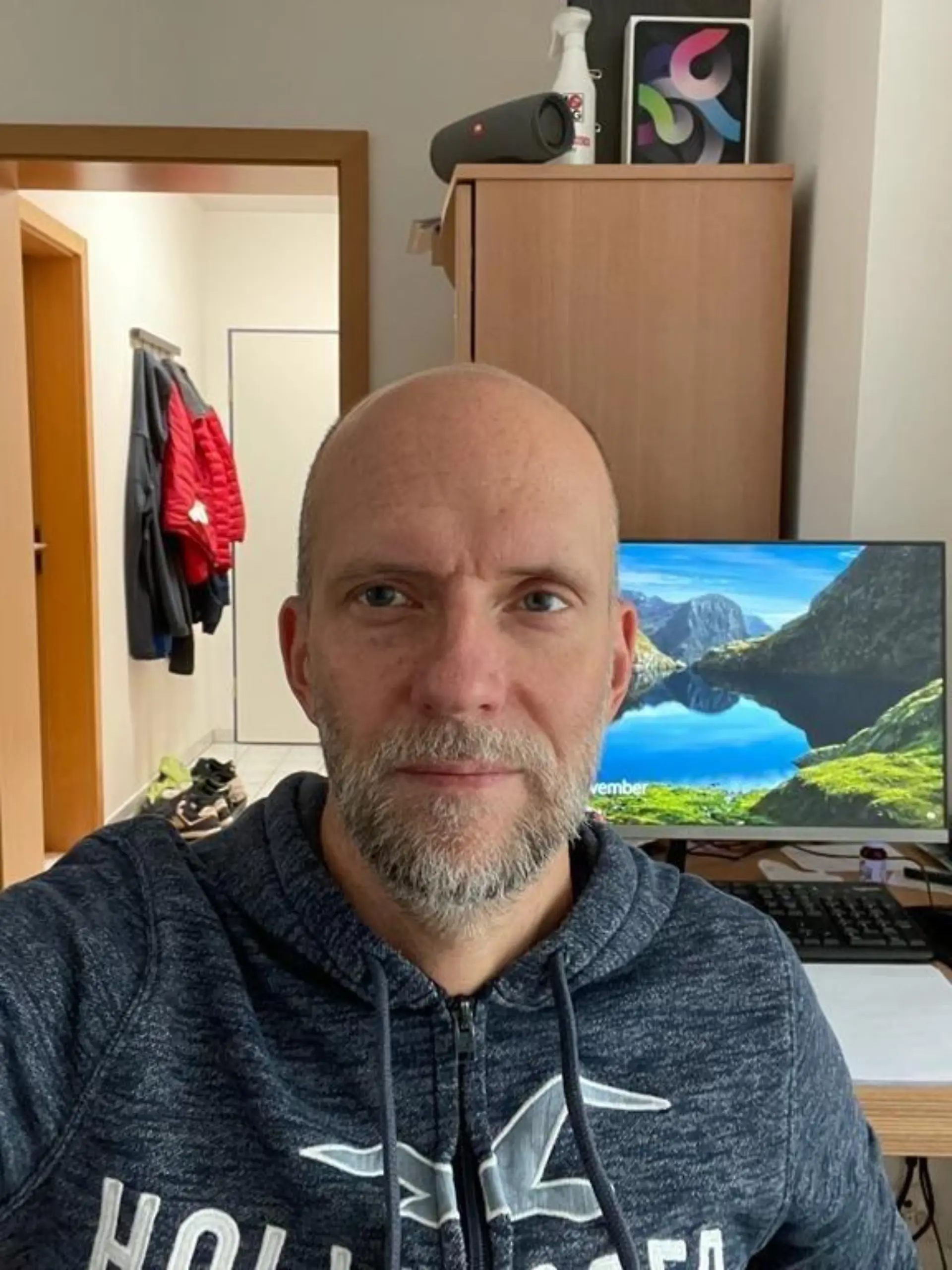 Wenn Harald Kränzle den Laptop aufklappt und arbeiten will, bekommt er Kopfschmerzen. Letze Woche Dienstag ist der positiv auf das Coronavirus getestet worden.