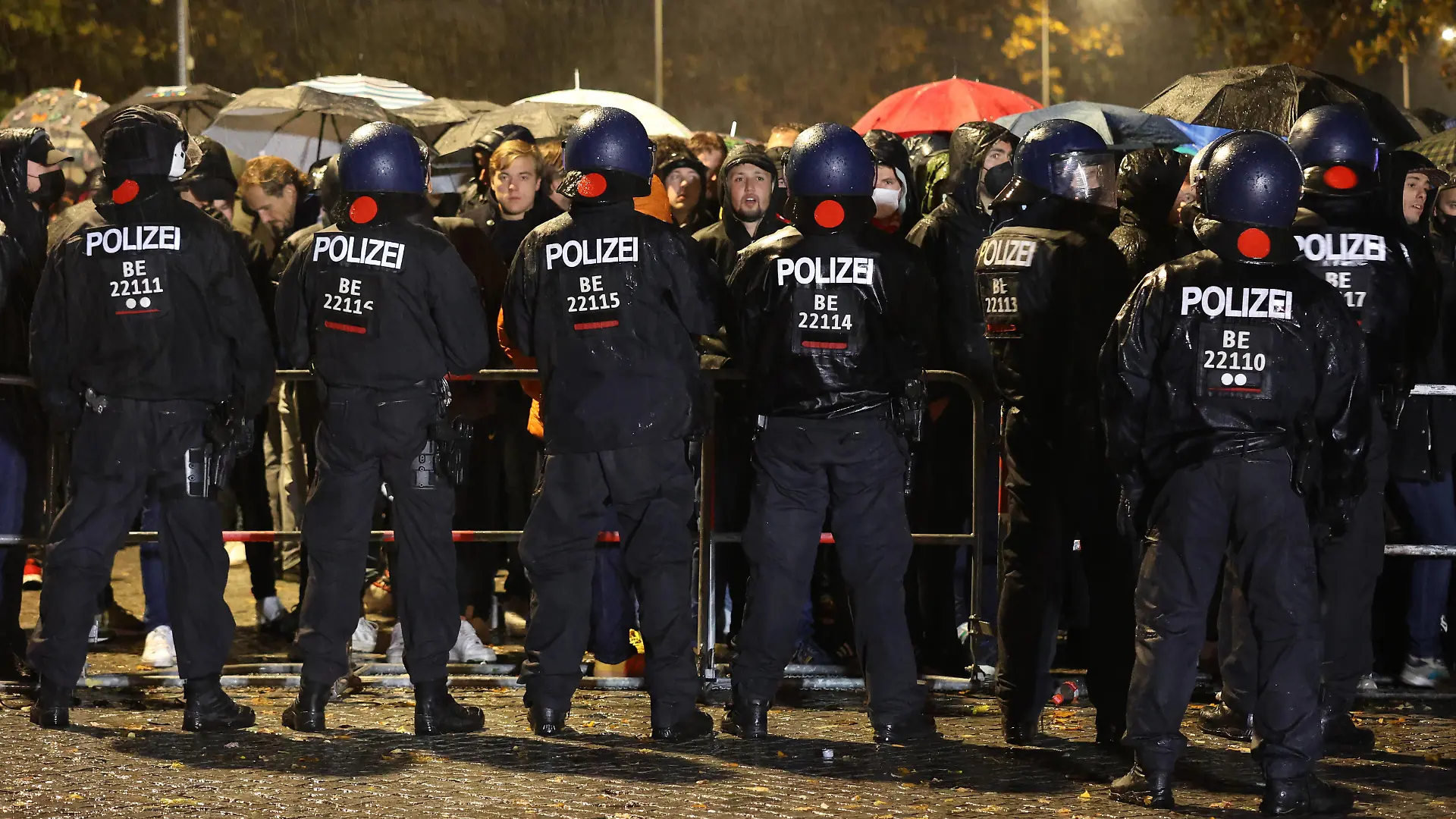 Soccer Football - Europa Conference League - Group E - 1. FC Union Berlin v Feyenoord - Olympiastadion Berlin, Berlin, Germany - November 4, 2021  Police with fans outside the stadium before the match REUTERS/Christian Mang