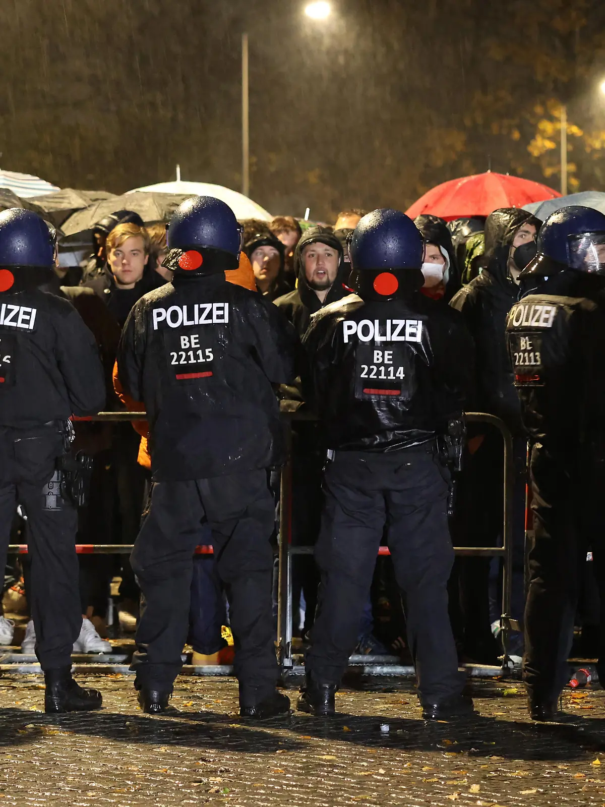 Soccer Football - Europa Conference League - Group E - 1. FC Union Berlin v Feyenoord - Olympiastadion Berlin, Berlin, Germany - November 4, 2021  Police with fans outside the stadium before the match REUTERS/Christian Mang
