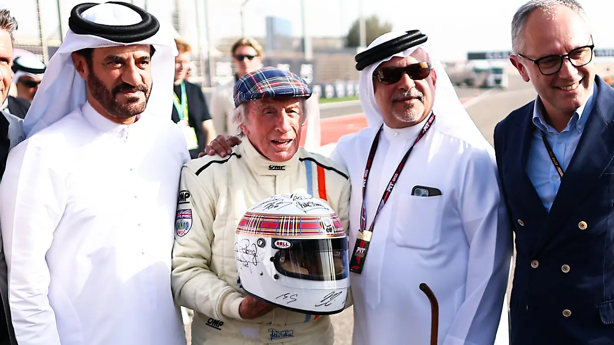 DOMENICALI Stefano (ita), Vorsitzender und CEO Formula One Group FOG, Porträt Sir Jackie STEWART, BEN SULAYEM Mohammed (uae), Präsident der FIA, Porträt während des Formel 1 Golf Bahrain Grand Prix 2025, 4. Runde der FIA Formel 1 Weltmeisterschaft 2025 vom 11. bis 13. April 2025 auf dem Bahrain International Circuit, in Sakhir, Bahrain - Foto Eric Alonso / DPPI