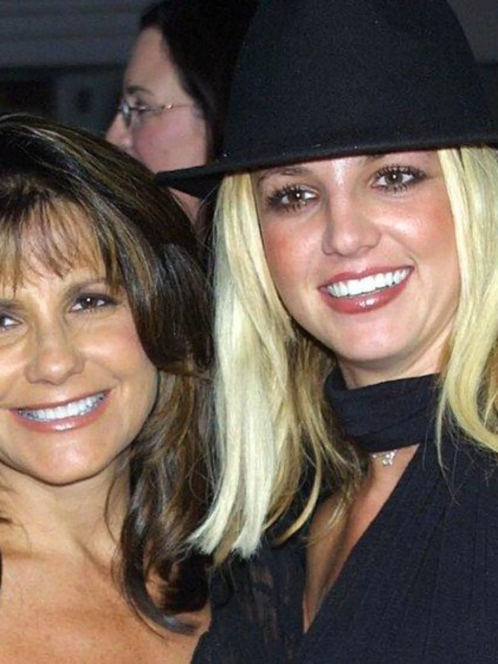 Britney Spears: Jetzt kämpft auch Mutter Lynne gegen die Vormundschaft
