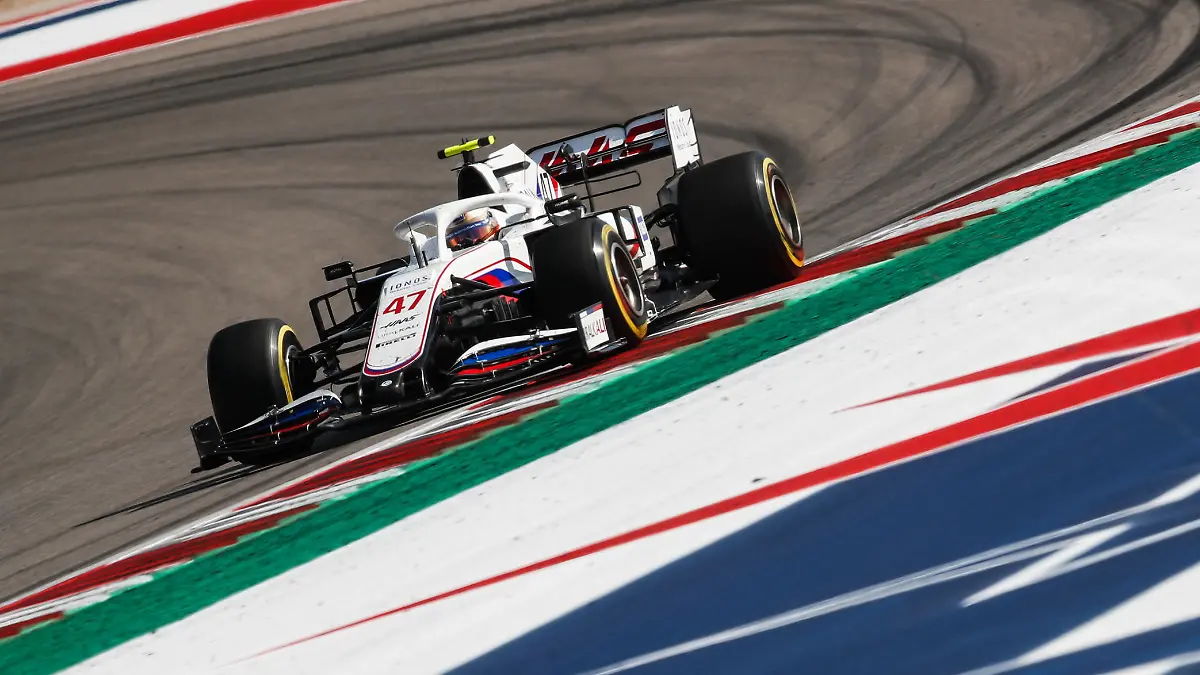  Formula 1 2021: United States GP CIRCUIT OF THE AMERICAS, UNITED STATES OF AMERICA - OCTOBER 24: Mick Schumacher, Haas VF-21 during the United States GP at Circuit of the Americas on Sunday October 24, 2021 in Austin, United States of America. Photo by Zak Mauger / LAT Images Images PUBLICATIONxINxGERxSUIxAUTxHUNxONLY GP2117_202751_54I6418