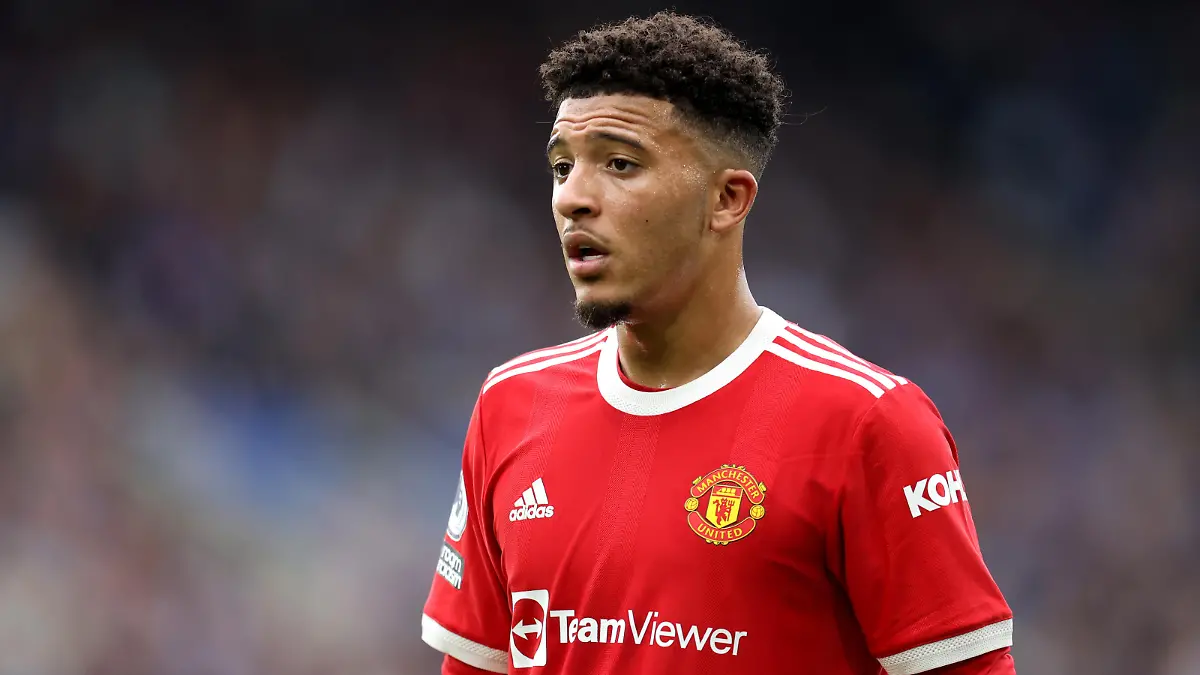 LEICESTER, ENGLAND - OCTOBER 16: Jadon Sancho of Manchester United during the Premier League match between Leicester City and Manchester United at The King Power Stadium on October 16, 2021 in Leicester, England. (Photo by Alex Pantling/Getty Images)