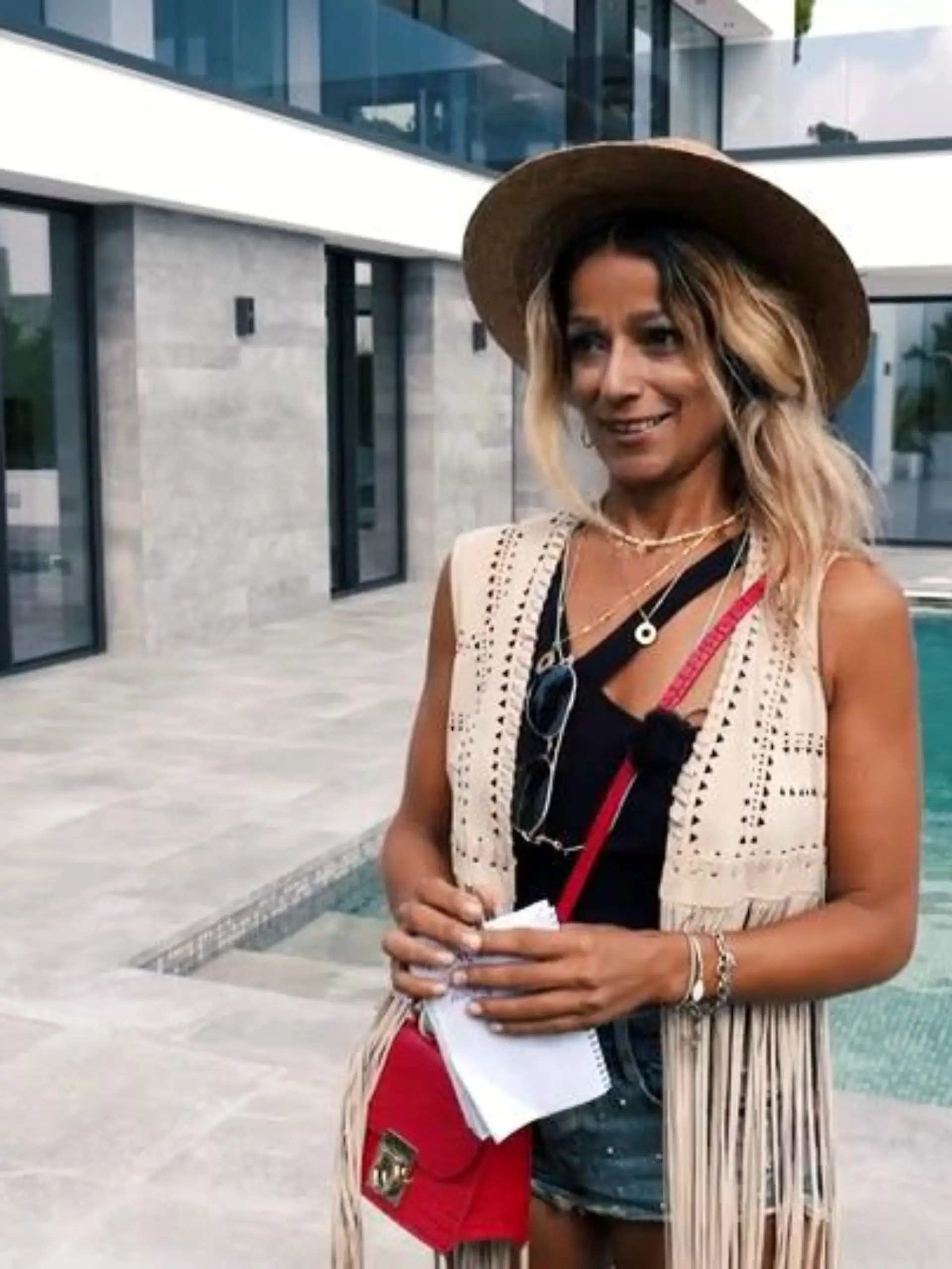Bild zu: "Shirin hütet Ibizas fetteste Villen"