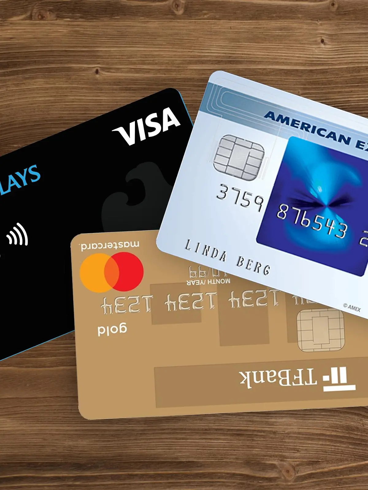 Drei Kreditkarten wie Amex im Vergleich.