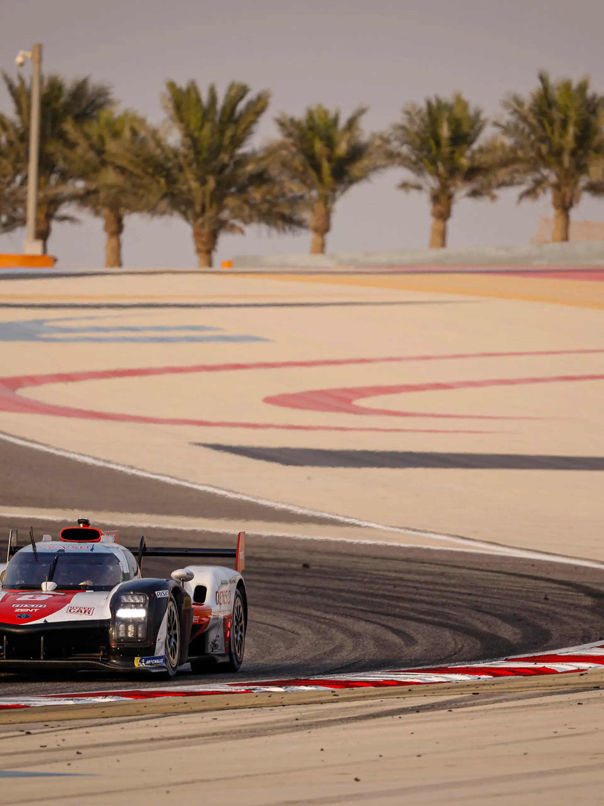 08 Buemi Sebastien (swi), Nakajima Kazuki (jpn), Hartley Brendon (nzl), Toyota Gazoo Racing, Toyota GR010 - Hybrid, action during the 6 Hours of Bahrain, 5th round of the 2021 FIA World Endurance Championship, FIA WEC, on the Bahrain International Circuit, from October 28 to 30, 2021 in Sakhir, Bahrain - Photo Fran?ois Flamand / DPPI