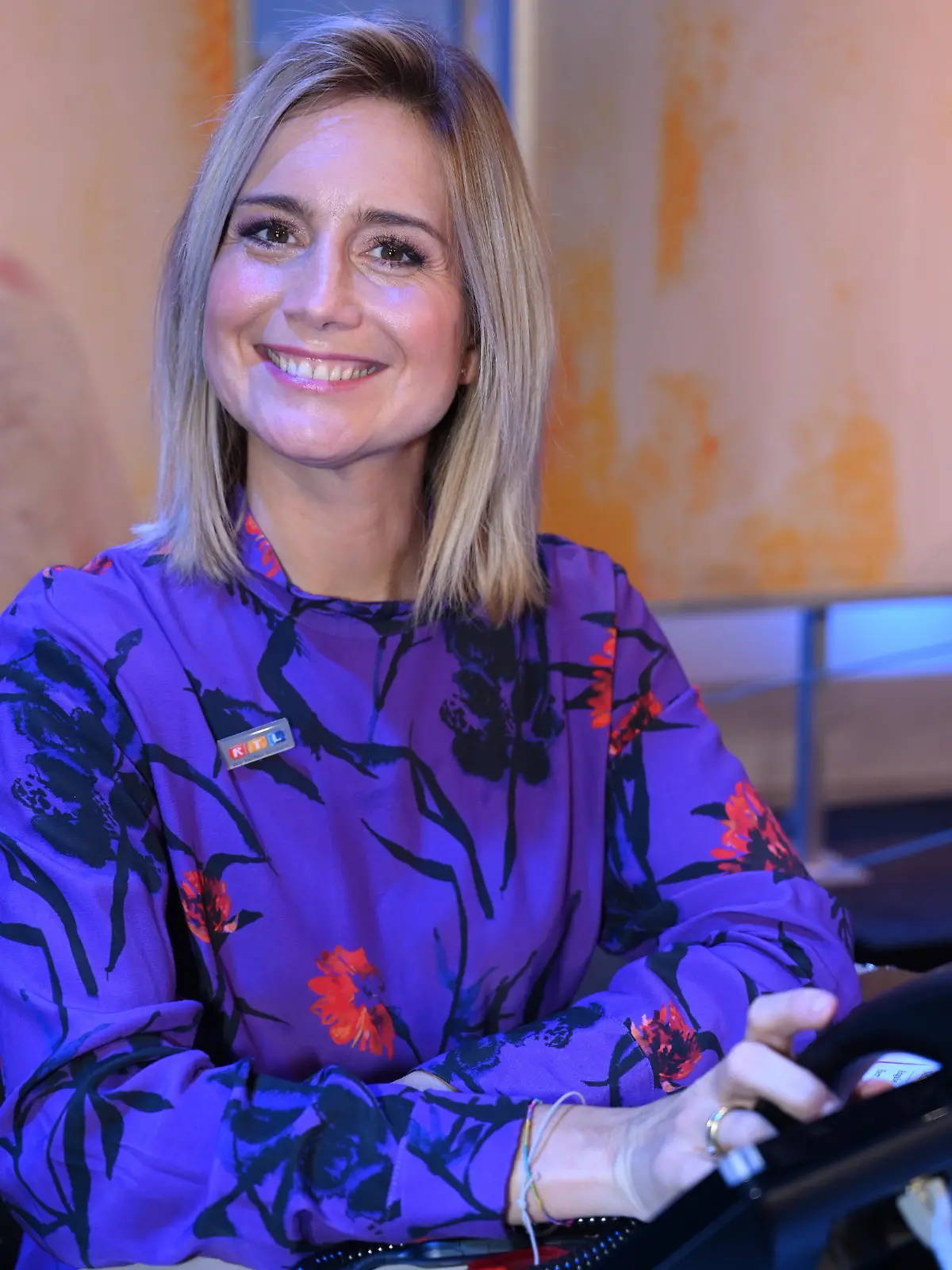 Die Modertorin Susanna Ohlen posiert beim 24. RTL Spendenmarathon wir helfen Kindern 2019.