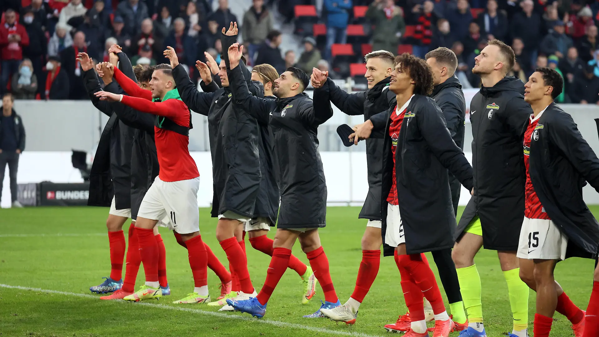 30.10.21 SC Freiburg - SpVgg Greuther Fürth Deutschland, Freiburg, 30.10.2021, Fussball, Bundesliga, SC Freiburg - SpVgg Greuther Fürth: Vincenzo Grifo SC Freiburg. *** 30 10 21 SC Freiburg SpVgg Greuther Fürth Germany, Freiburg, 30 10 2021, Football, Bundesliga, SC Freiburg SpVgg Greuther Fürth Vincenzo Grifo SC Freiburg