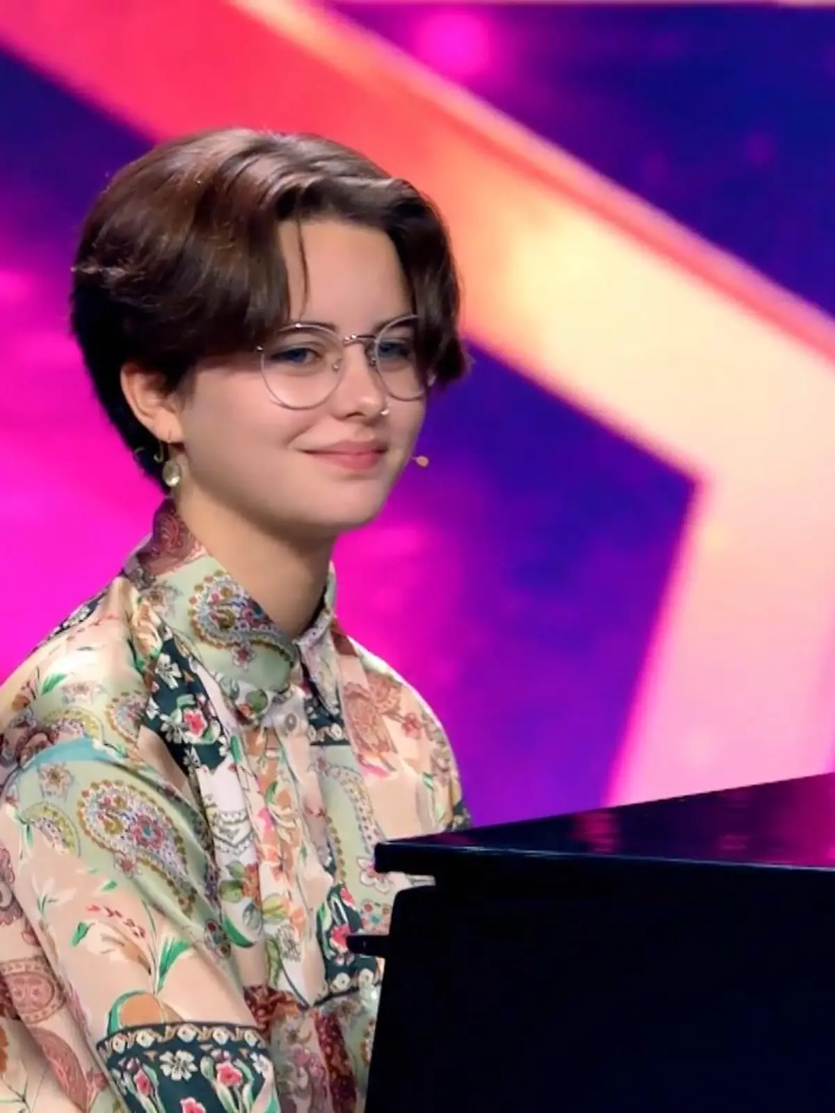Bild zu: "Helena Berlinghof entpuppt sich als Genie am Klavier"