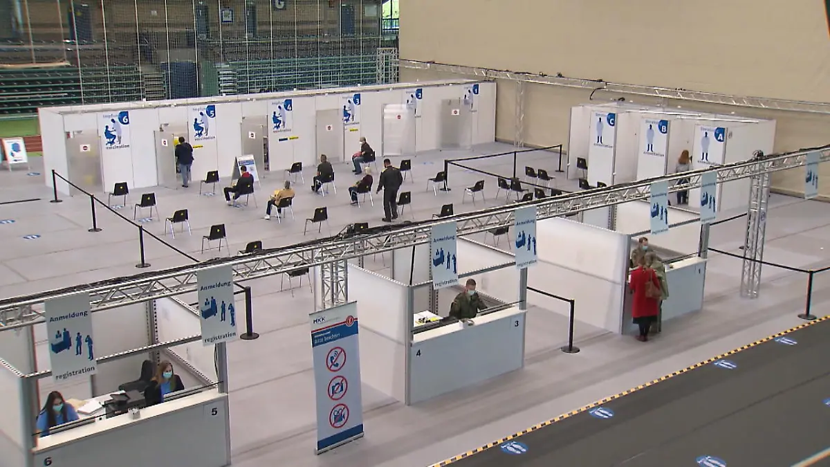 Spahn will Impfzentren wieder hochfahren