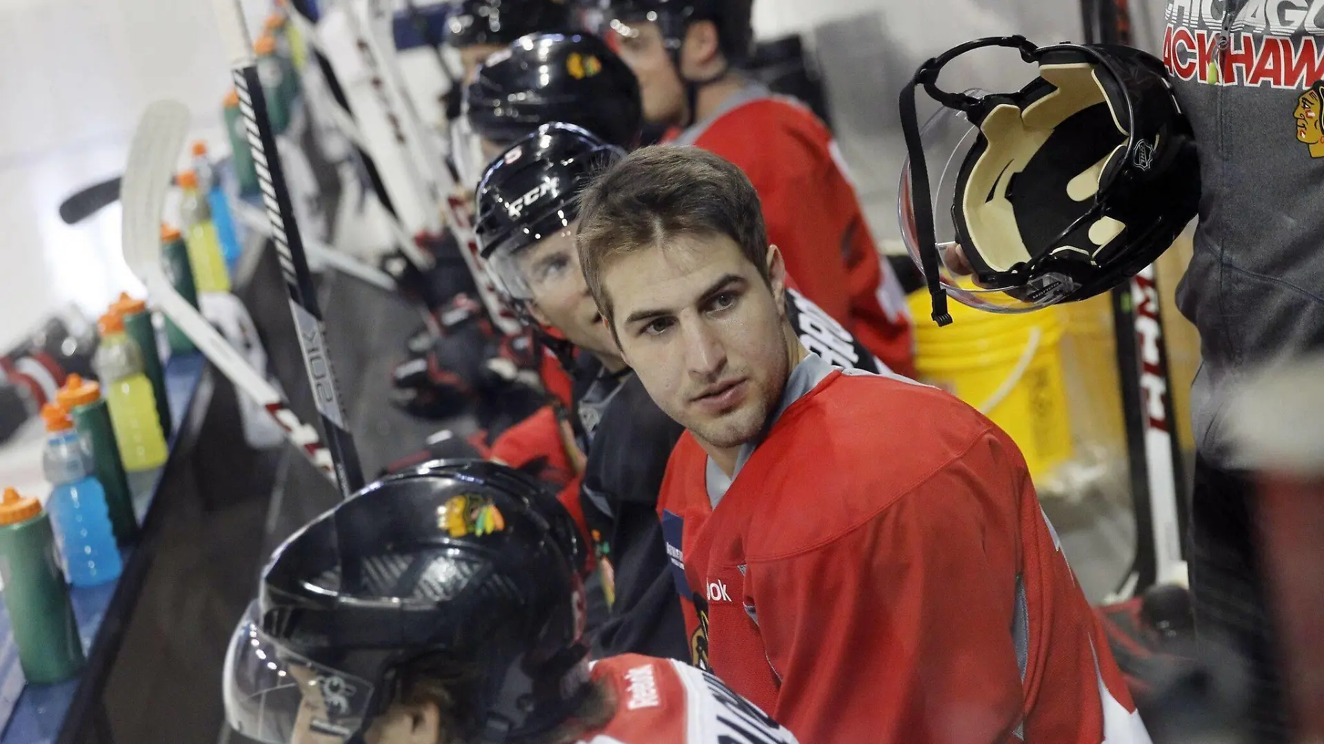  October 27, 2021: Chicago Blackhawks forward Kyle Beach on the bench Sept. 12, 2013, at Notre Dame s Compton Family Ice Arena in South Bend, Ind. - ZUMAm67_ 0140403767st Copyright: xBrianxCassellax