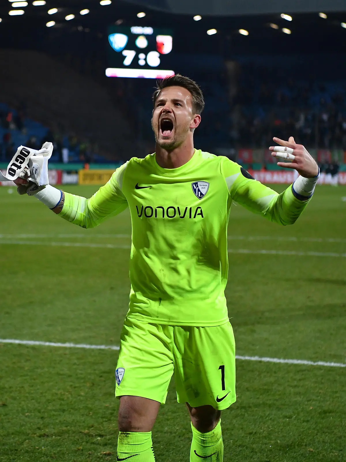 BOCHUM, GERMANY - OCTOBER 27: Manuel Riemann of Bochum celebrates after scoring the winning penalty during the DFB Cup second round match between VfL Bochum and FC Augsburg at Vonovia Ruhrstadion on October 27, 2021 in Bochum, Germany. (Photo by Stuart Franklin/Getty Images)