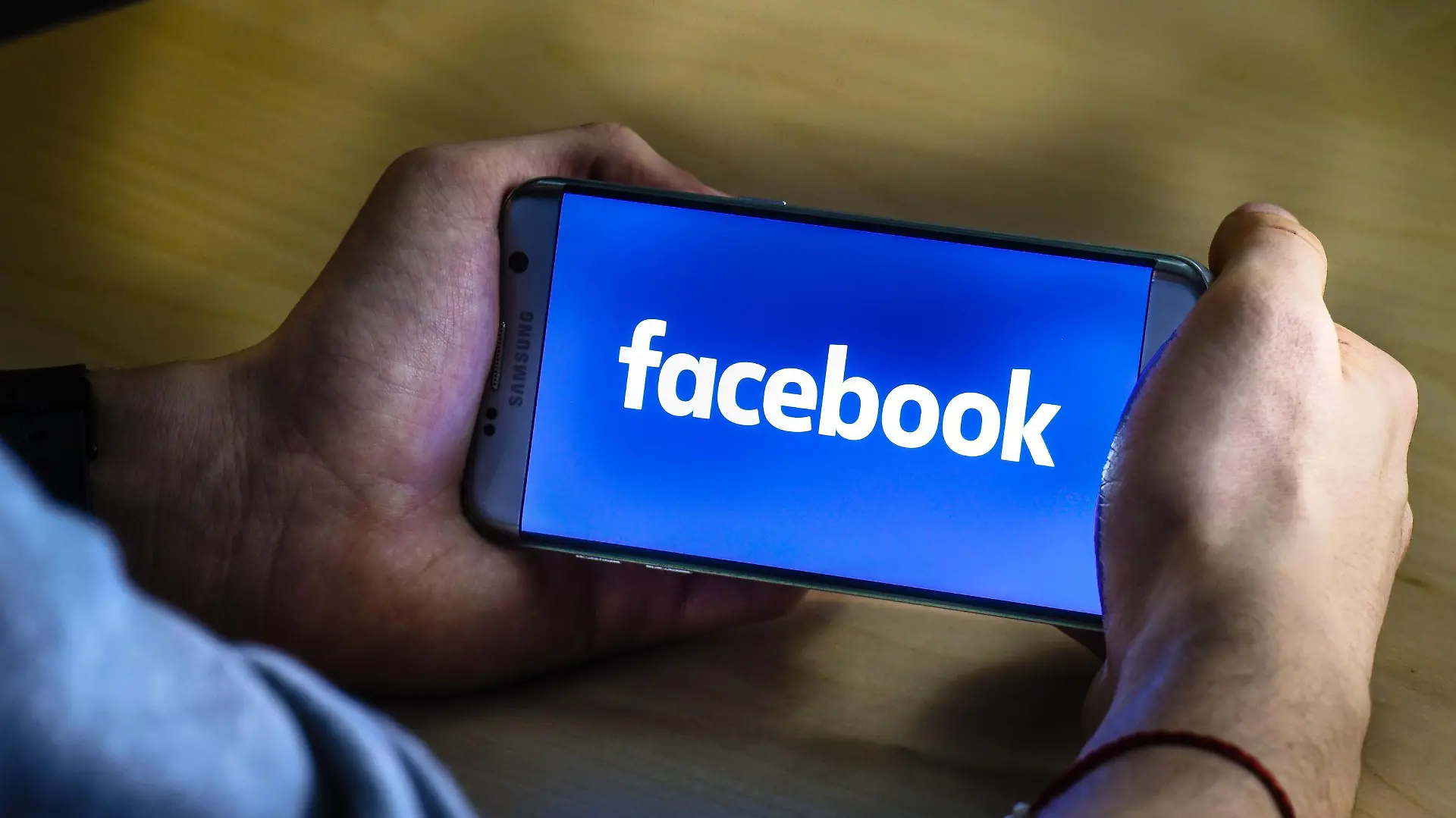 Logo Facebook *** Logo Facebook