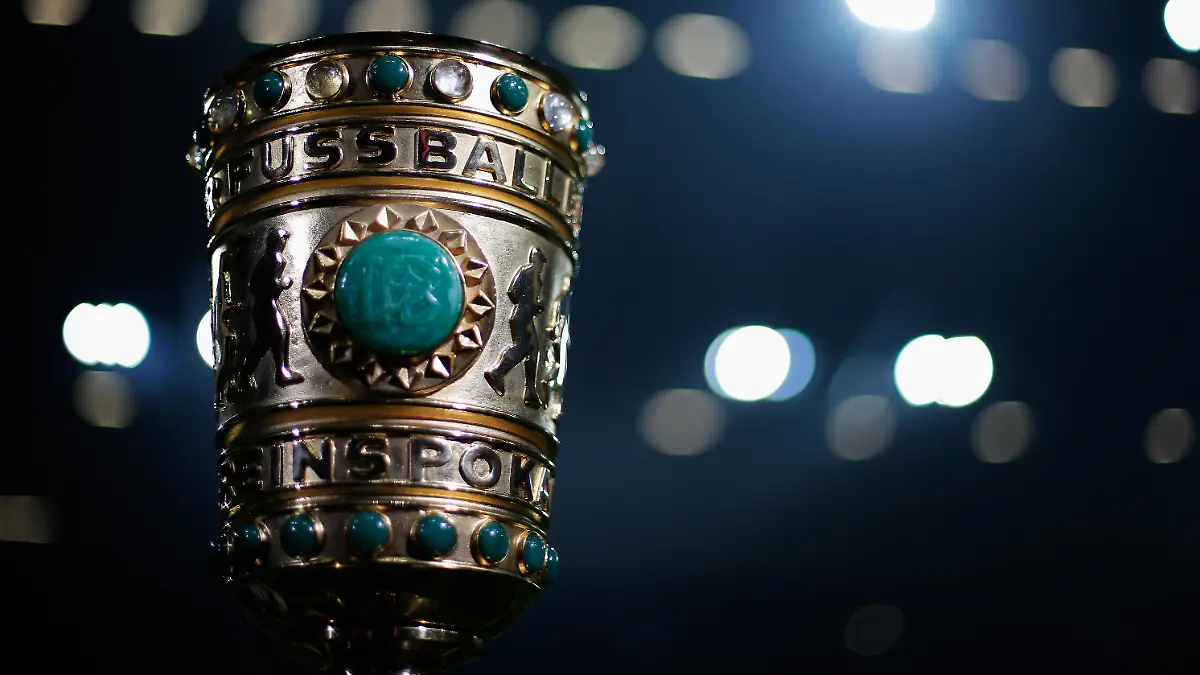 GELSENKIRCHEN, GERMANY - DECEMBER 19: A detailed view of the Trophy or Cup during the DFB Pokal match between FC Schalke 04 and 1. FC Koeln at Veltins-Arena on December 19, 2017 in Gelsenkirchen, Germany. (Photo by Dean Mouhtaropoulos/Bongarts/Getty Images)