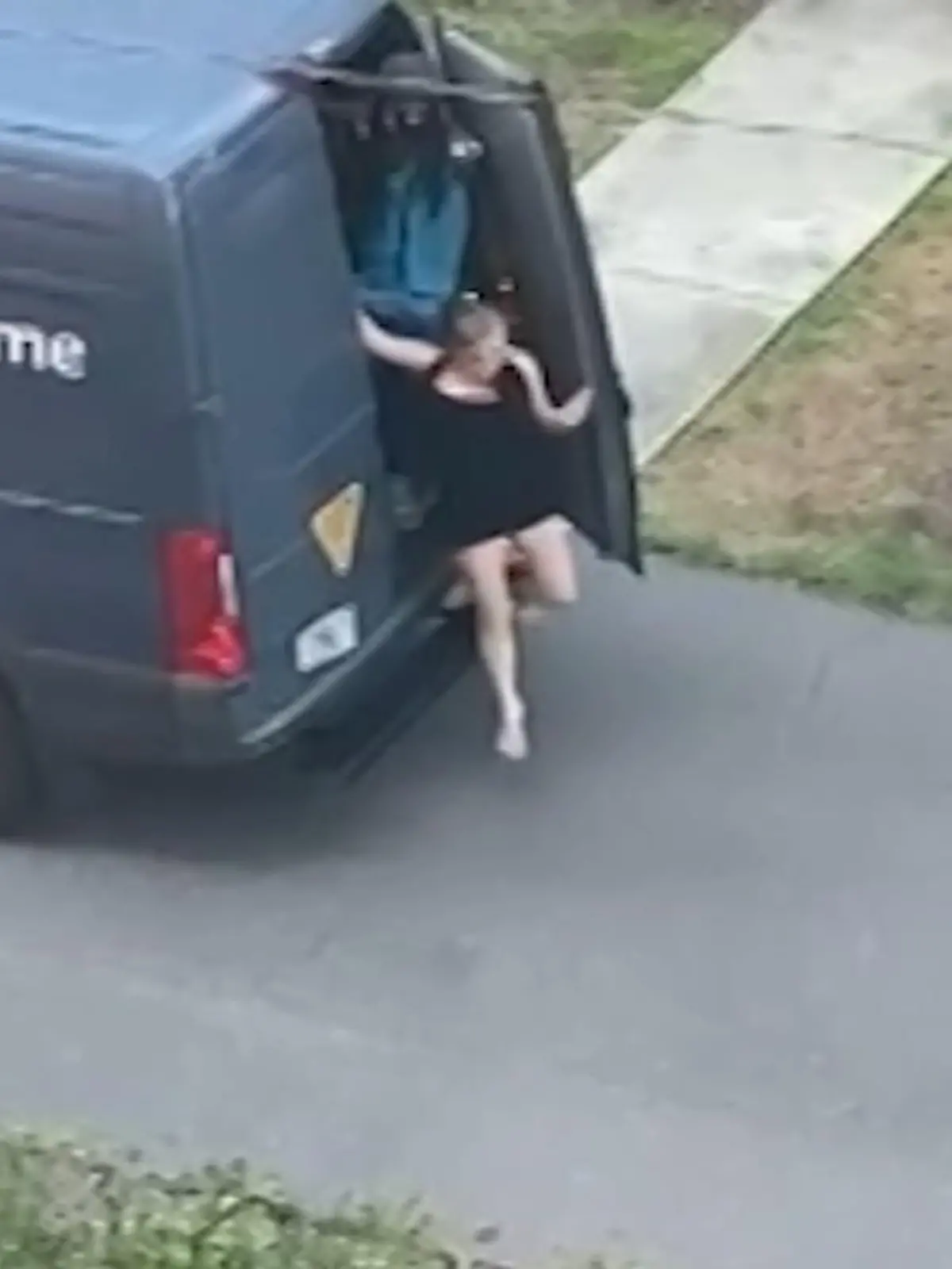 Bild zu: "Hatte ein Kurier Sex im Lieferwagen?"