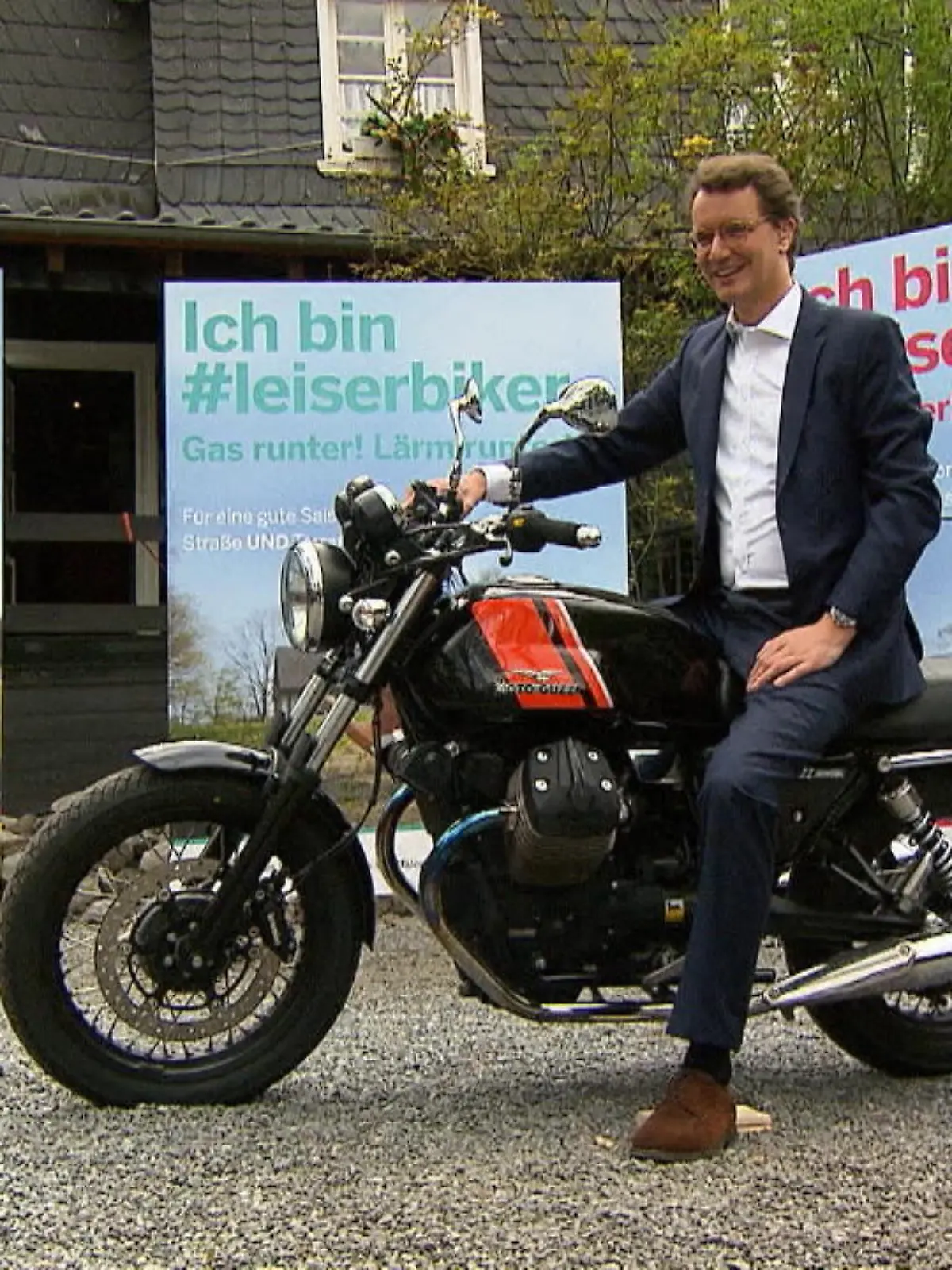 Bild zu: "So war Wüst als Verkehrsminister"