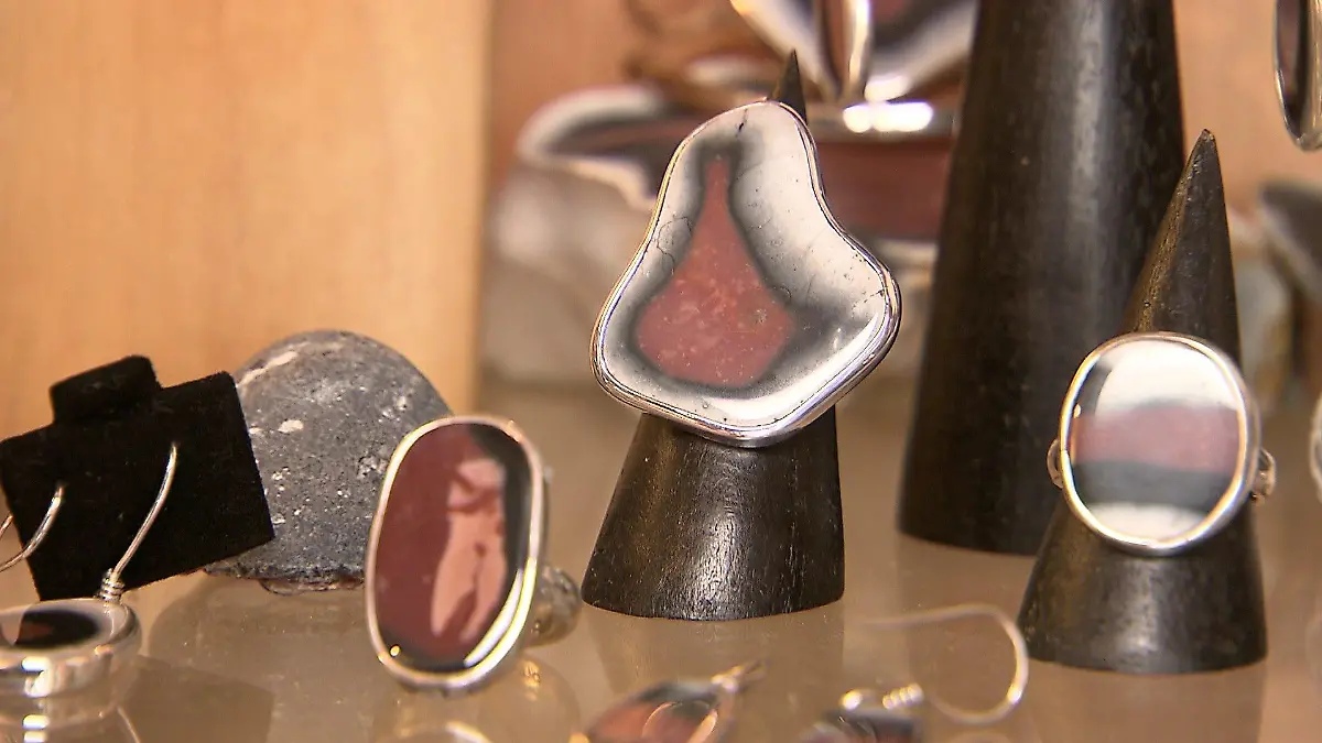 Roter Feuersteinschmuck