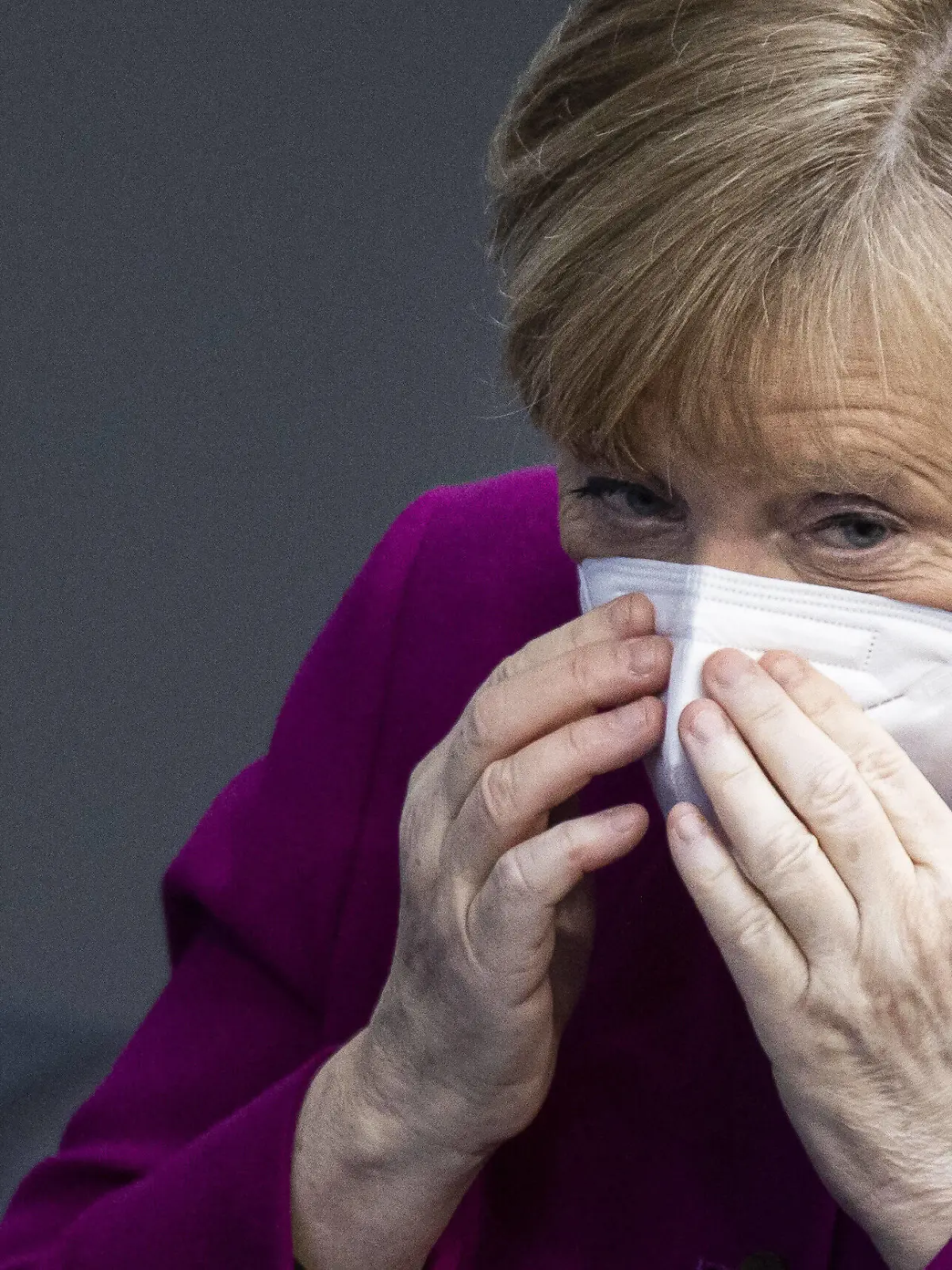  Angela Merkel, Bundeskanzlerin, aufgenommen vor einer Regierungserklaerung im Deutschen Bundestag in Berlin, 25.03.2021. Bundeskanzlerin Merkel spricht in ihrer Regierungserklaerung ueber den Europaeischen Rat sowie zu den Beschluessen der Ministerpraesidentenkonferenz zur Bewaeltigung der Corona-Pandemie. Berlin Deutschland *** Angela Merkel, German Chancellor, recorded before a government statement in the German Bundestag in Berlin, 25 03 2021 Chancellor Merkel speaks in her government statement about the European Council as well as about the decisions of the Conference of Ministers to deal with the Corona Pandemic Berlin Germany Copyright: xFlorianxGaertner/photothek.dex