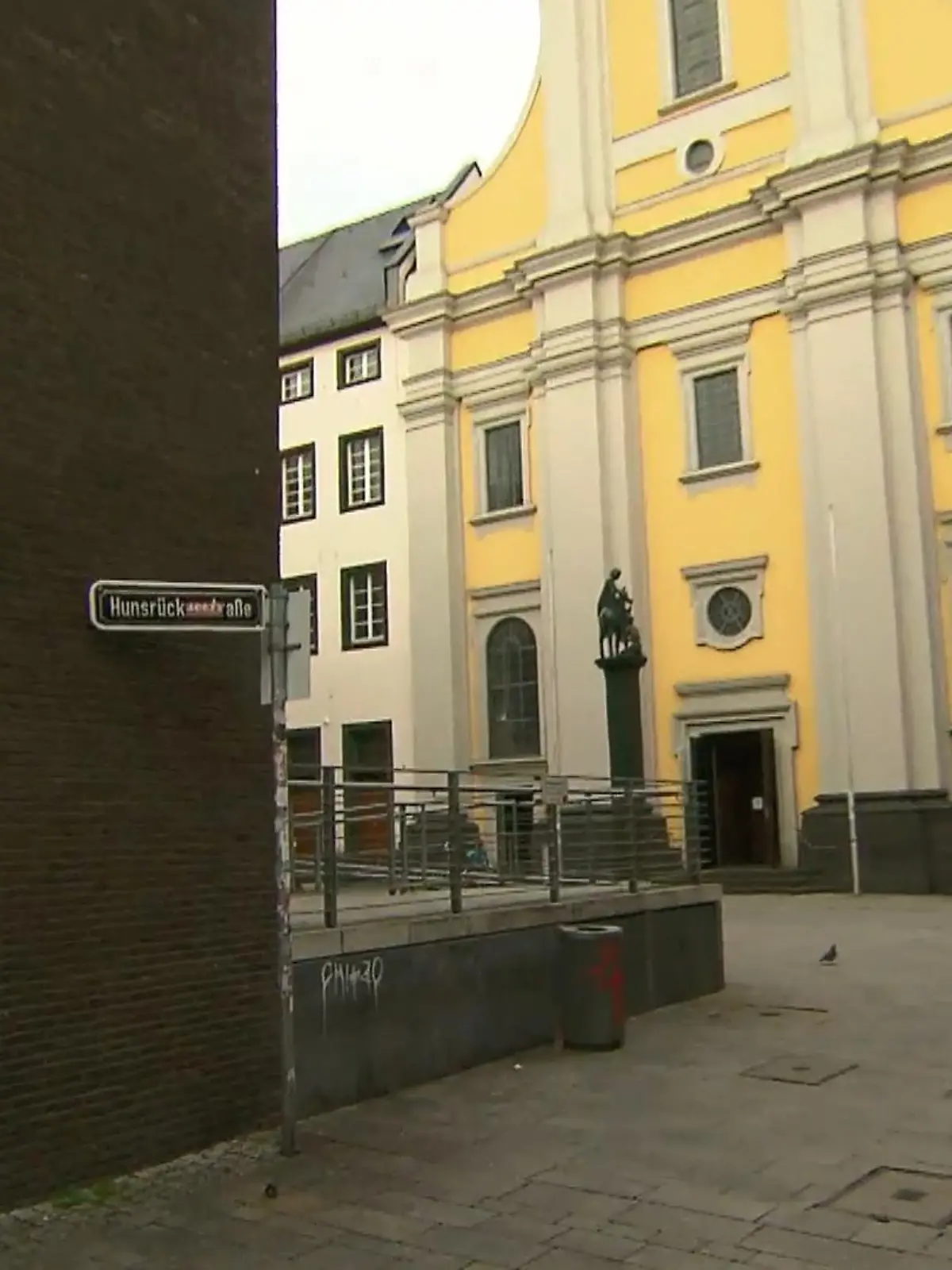 Bild zu: "Angriff in der Düsseldorfer Altstadt"