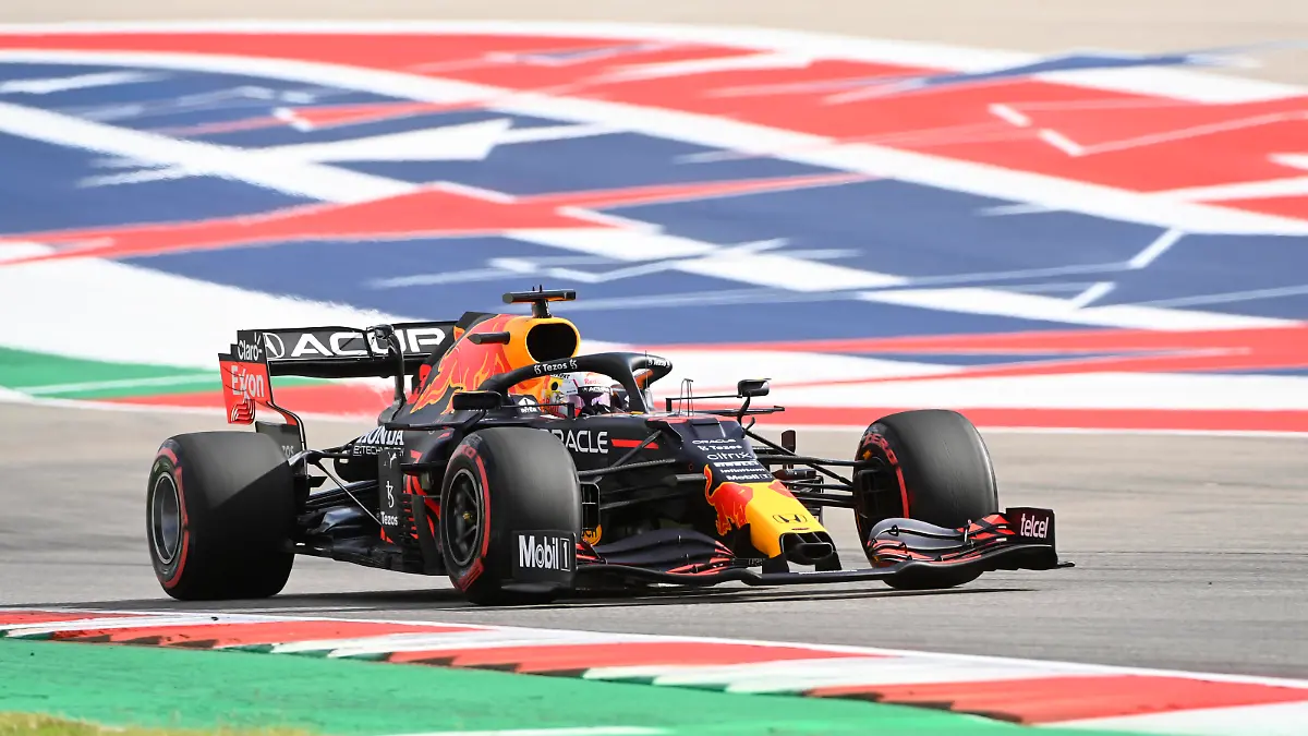  Formula 1 2021: United States GP CIRCUIT OF THE AMERICAS, UNITED STATES OF AMERICA - OCTOBER 23: Max Verstappen, Red Bull Racing RB16B during the United States GP at Circuit of the Americas on Saturday October 23, 2021 in Austin, United States of America. Photo by Mark Sutton / Sutton Images Images PUBLICATIONxINxGERxSUIxAUTxHUNxONLY GP2117_210637_MS29032