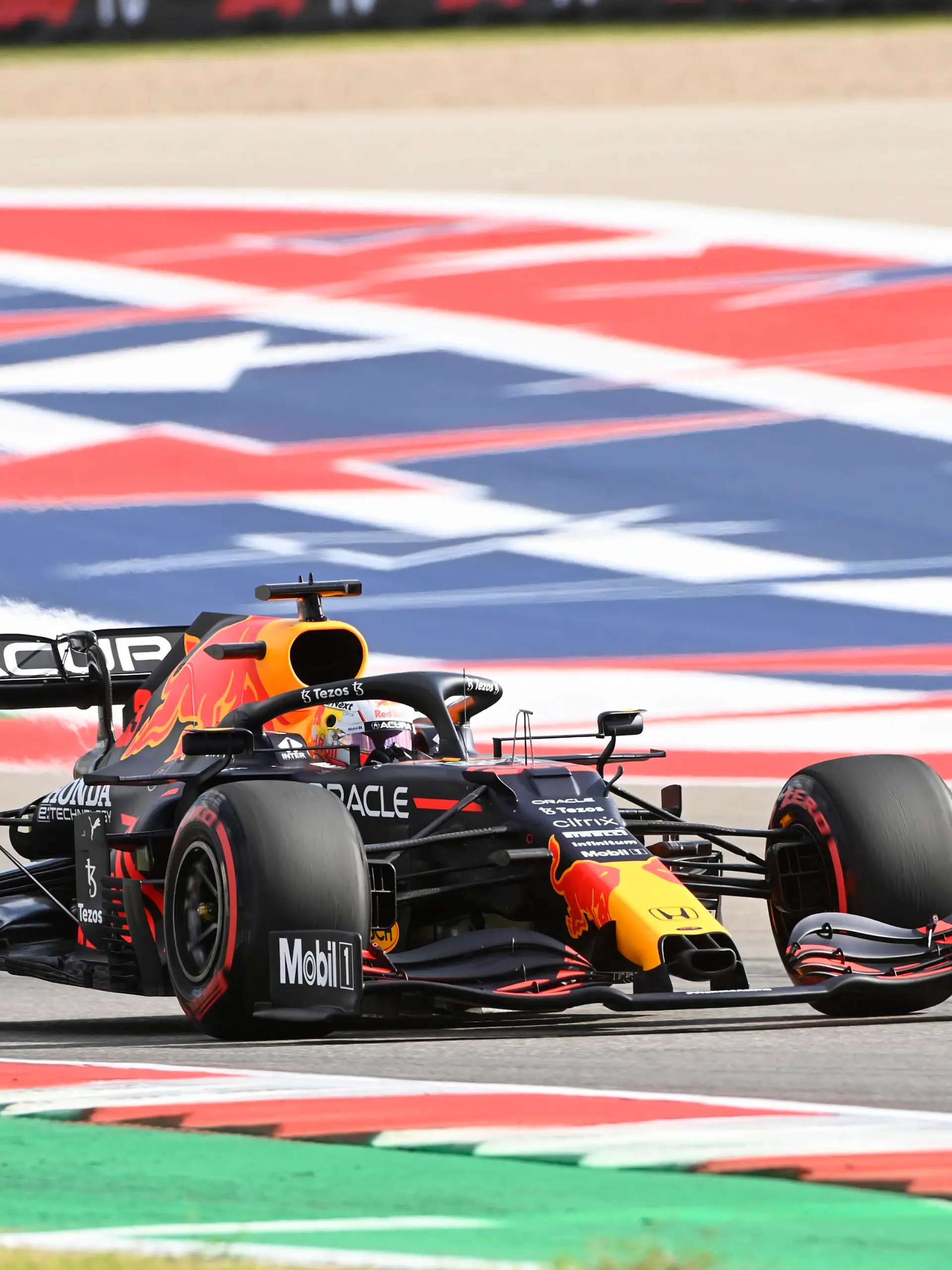  Formula 1 2021: United States GP CIRCUIT OF THE AMERICAS, UNITED STATES OF AMERICA - OCTOBER 23: Max Verstappen, Red Bull Racing RB16B during the United States GP at Circuit of the Americas on Saturday October 23, 2021 in Austin, United States of America. Photo by Mark Sutton / Sutton Images Images PUBLICATIONxINxGERxSUIxAUTxHUNxONLY GP2117_210637_MS29032