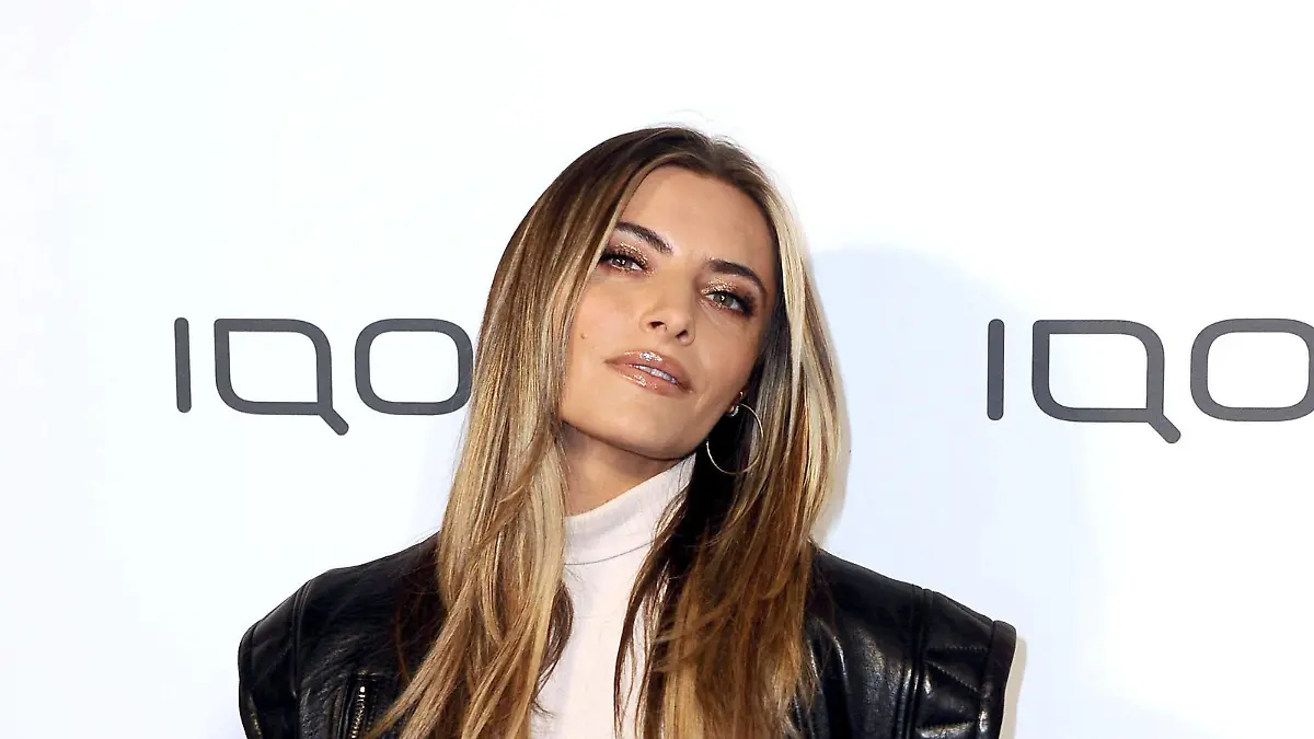  Iqos Store Frankfurt. Sophia Thomalla anläßlich der Eröffnung eines Iqos Store s am 23.10.2019 in Frankfurt am Main. 20191023MWI9782 *** Iqos Store Frankfurt Sophia Thomalla on the occasion of the opening of an Iqos Store s on 23 10 2019 in Frankfurt am Main 20191023MWI9782