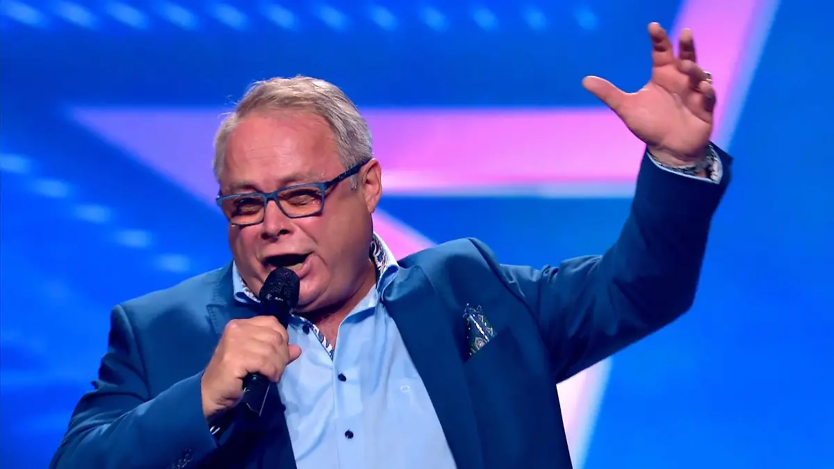 Florin Heinemann steht nur für seine Frau auf der Bühne Rührender Auftritt bei "Das Supertalent"